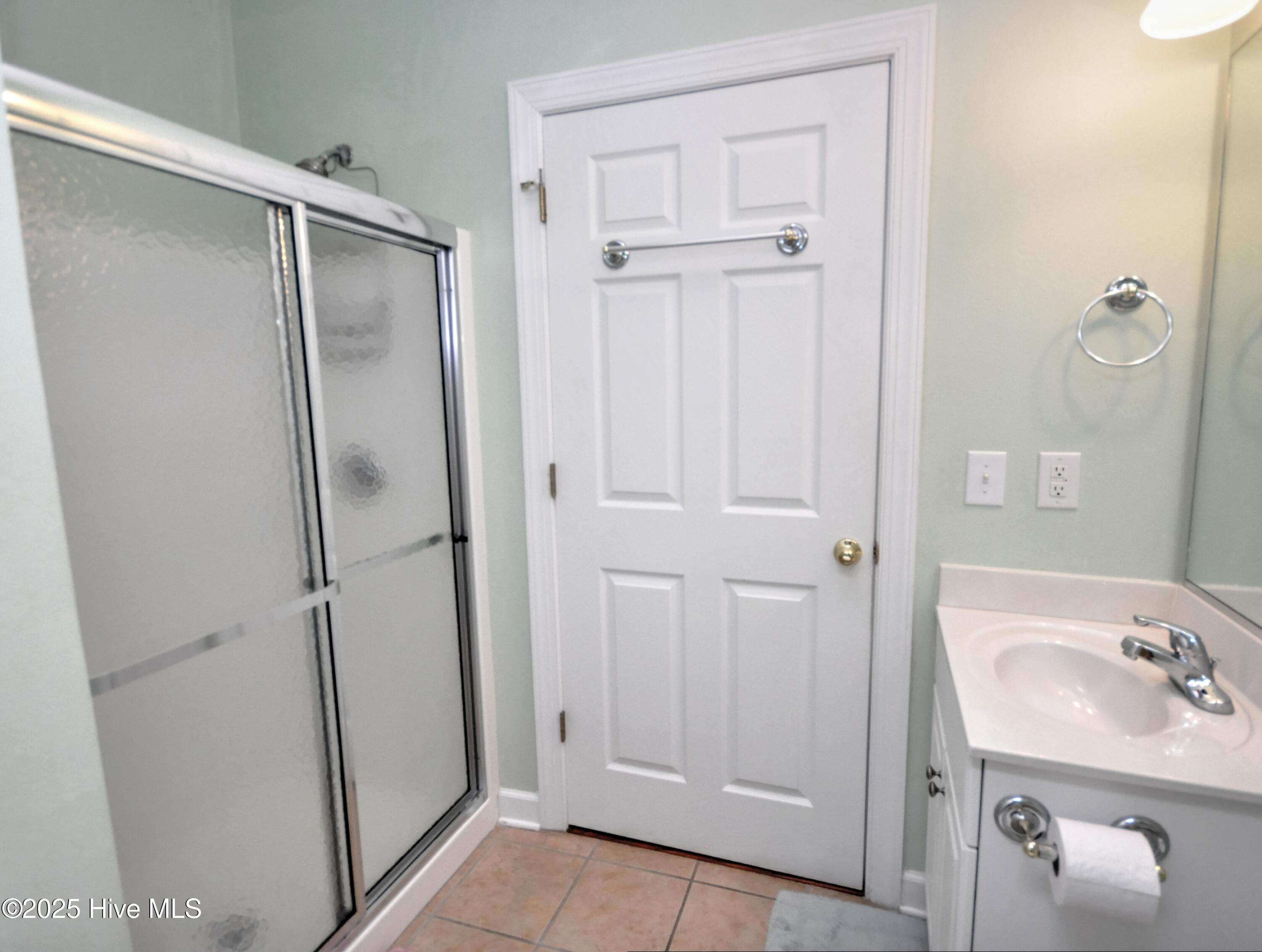 100546505 | Photo 35