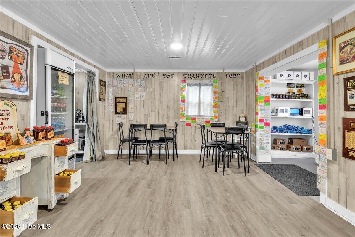 100551922 | Photo 55