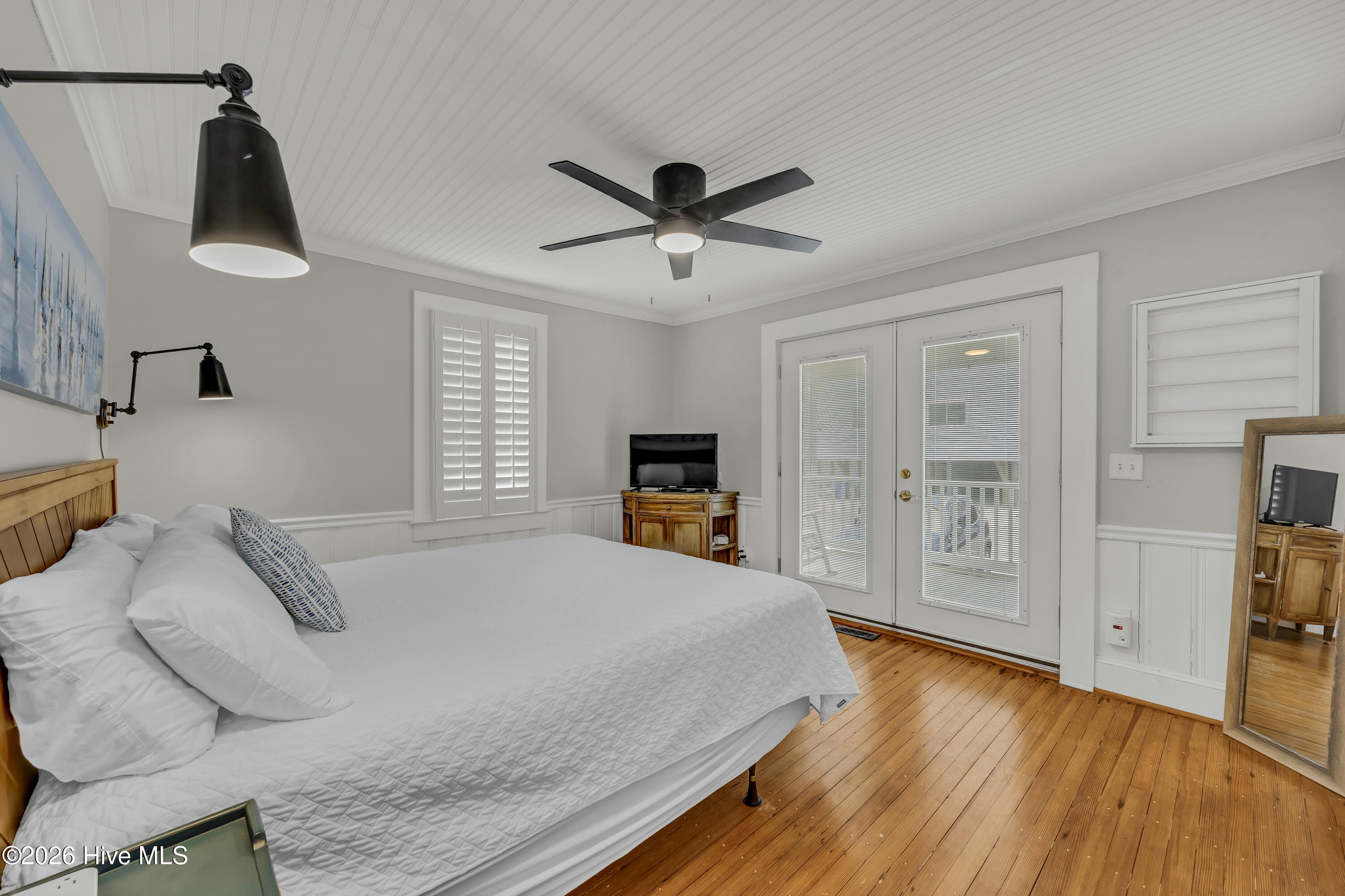 100559910 | Photo 28