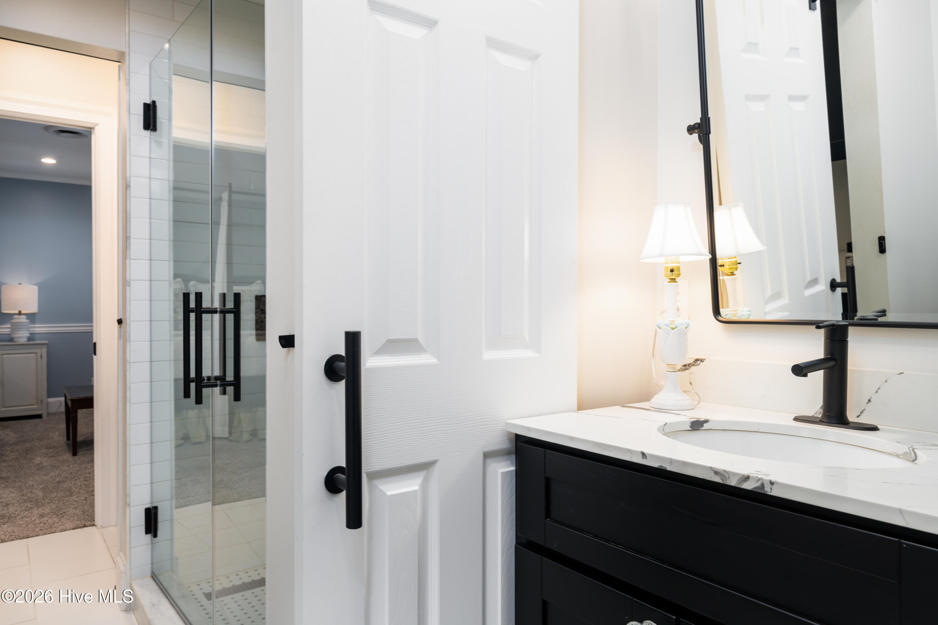 100565005 | Photo 45