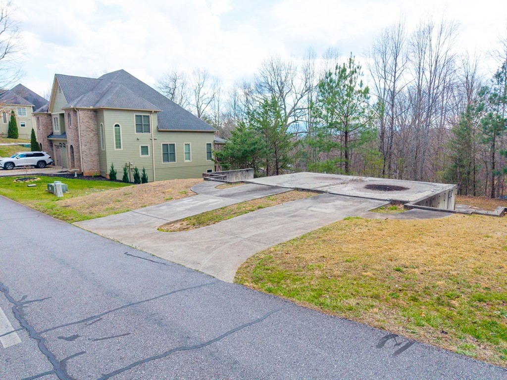 Exterior photo of TBD Licklog Ridge, Hayesville, NC 28904. MLS: 98525139