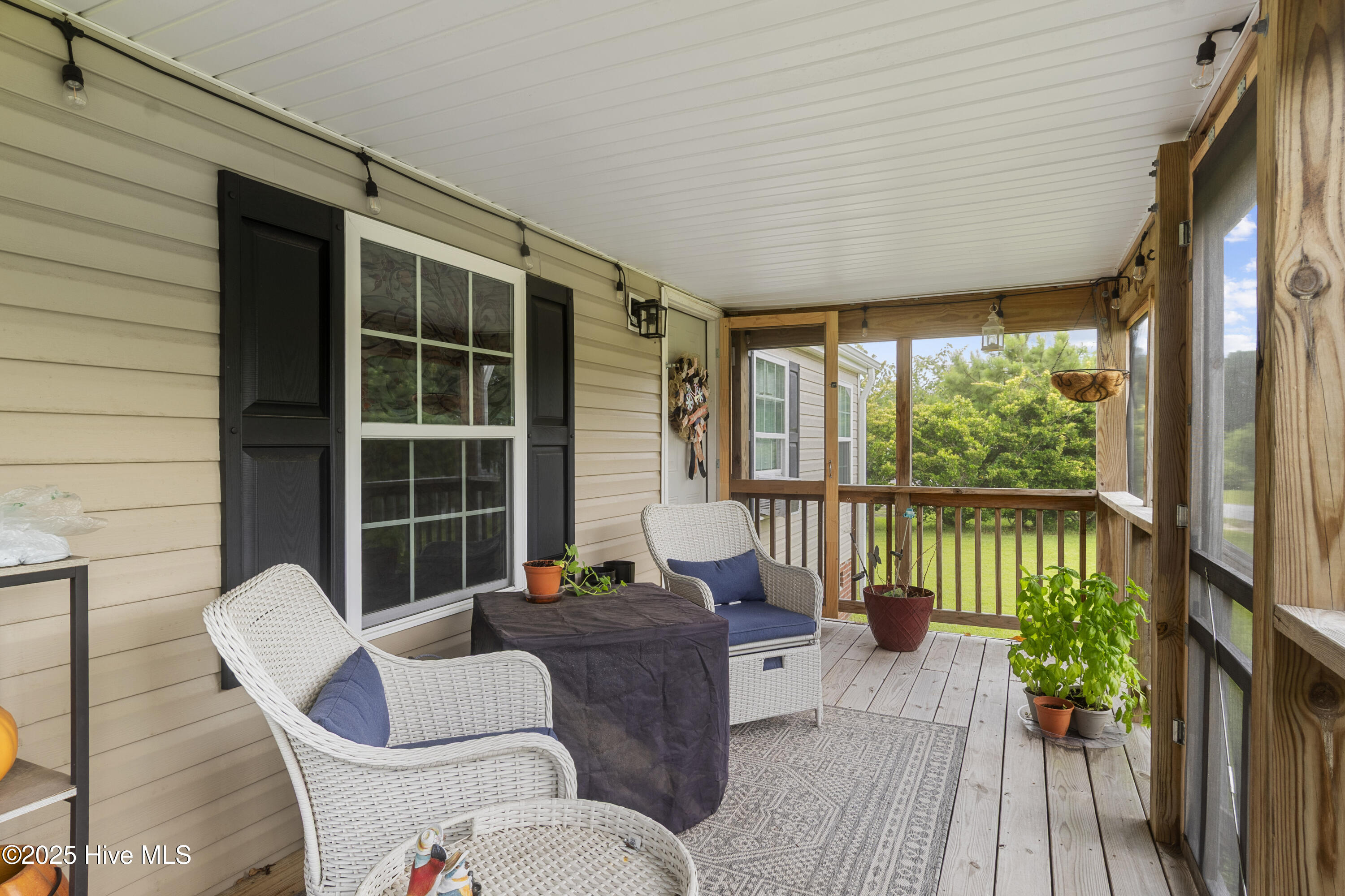 Homes for sale in Swansboro, NC | 111 Hidden Creek Dr, Swansboro, NC 28584 | MLS# 100517540