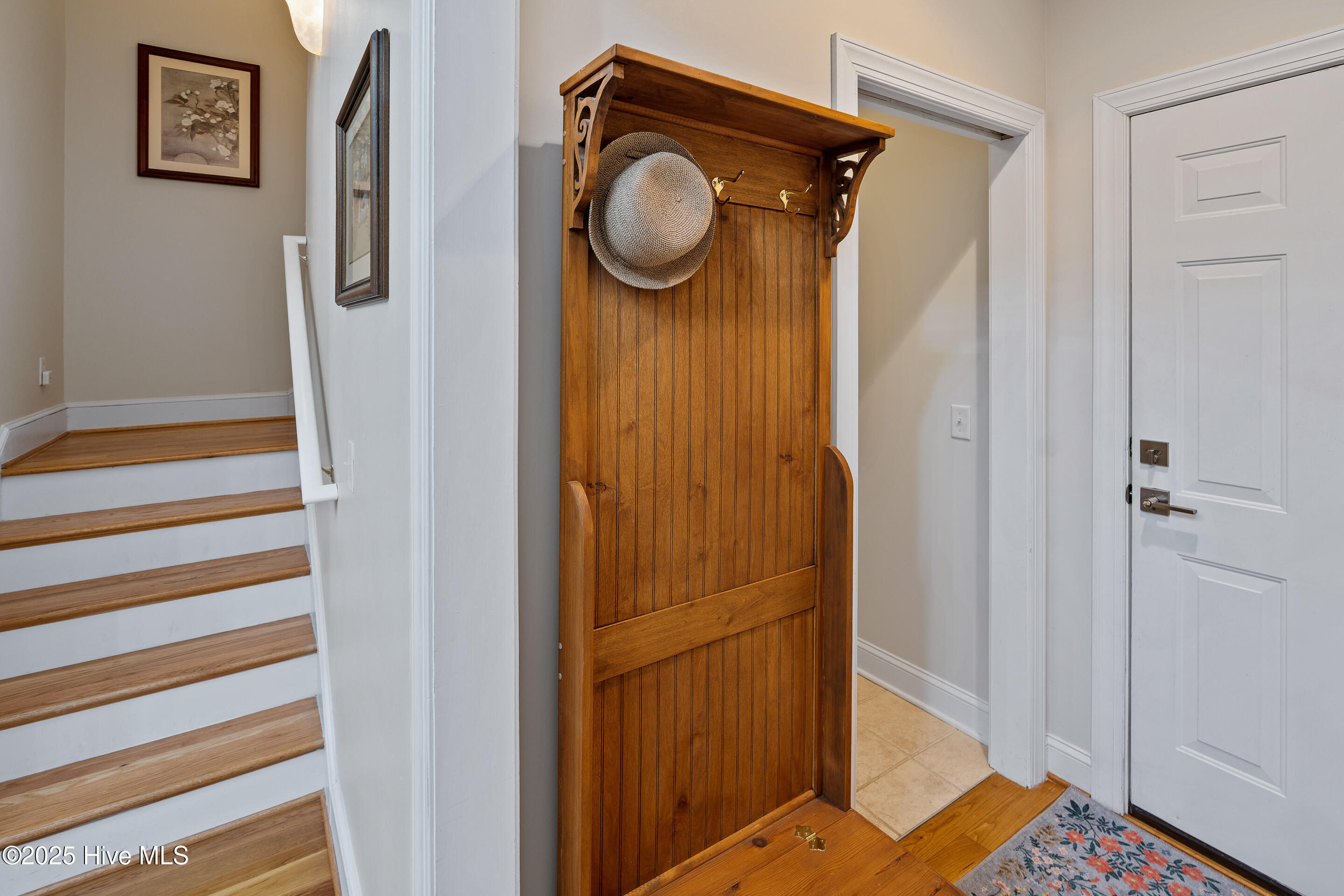 100535397 | Photo 46