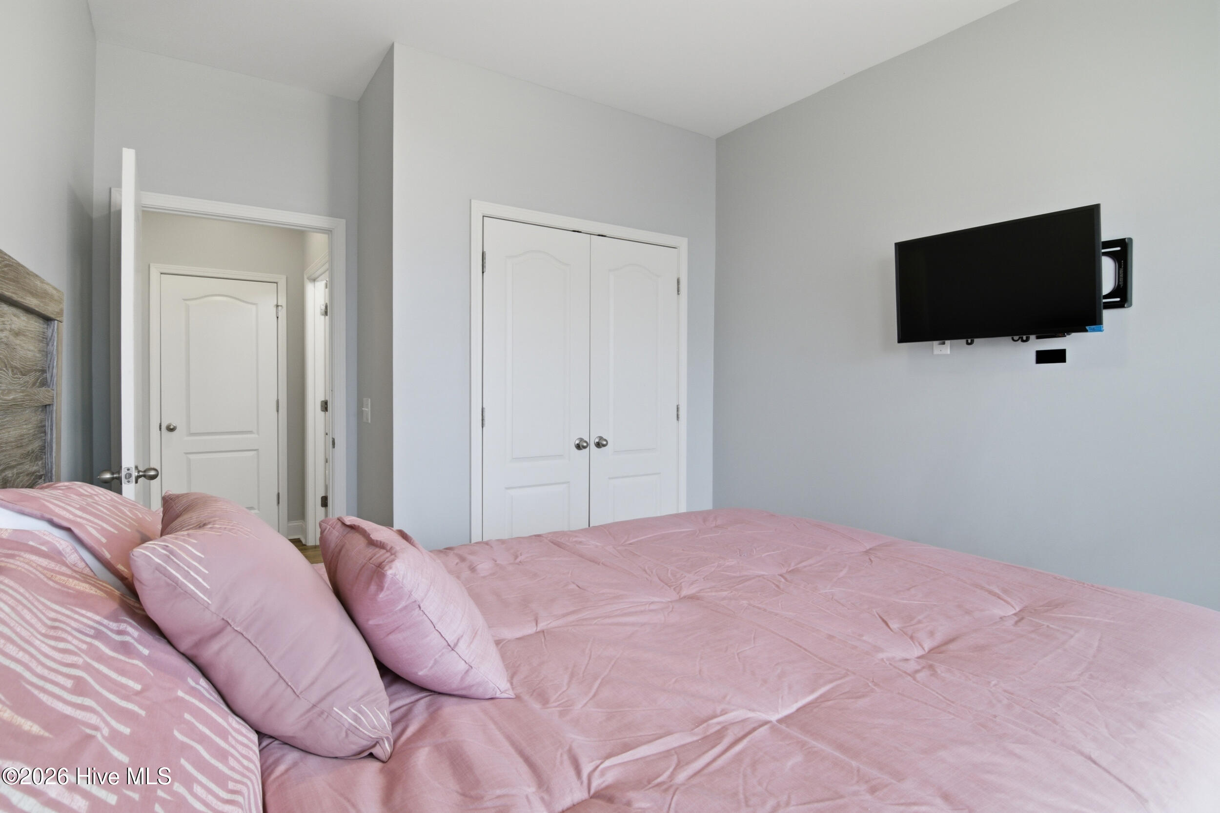 100556252 | Photo 36