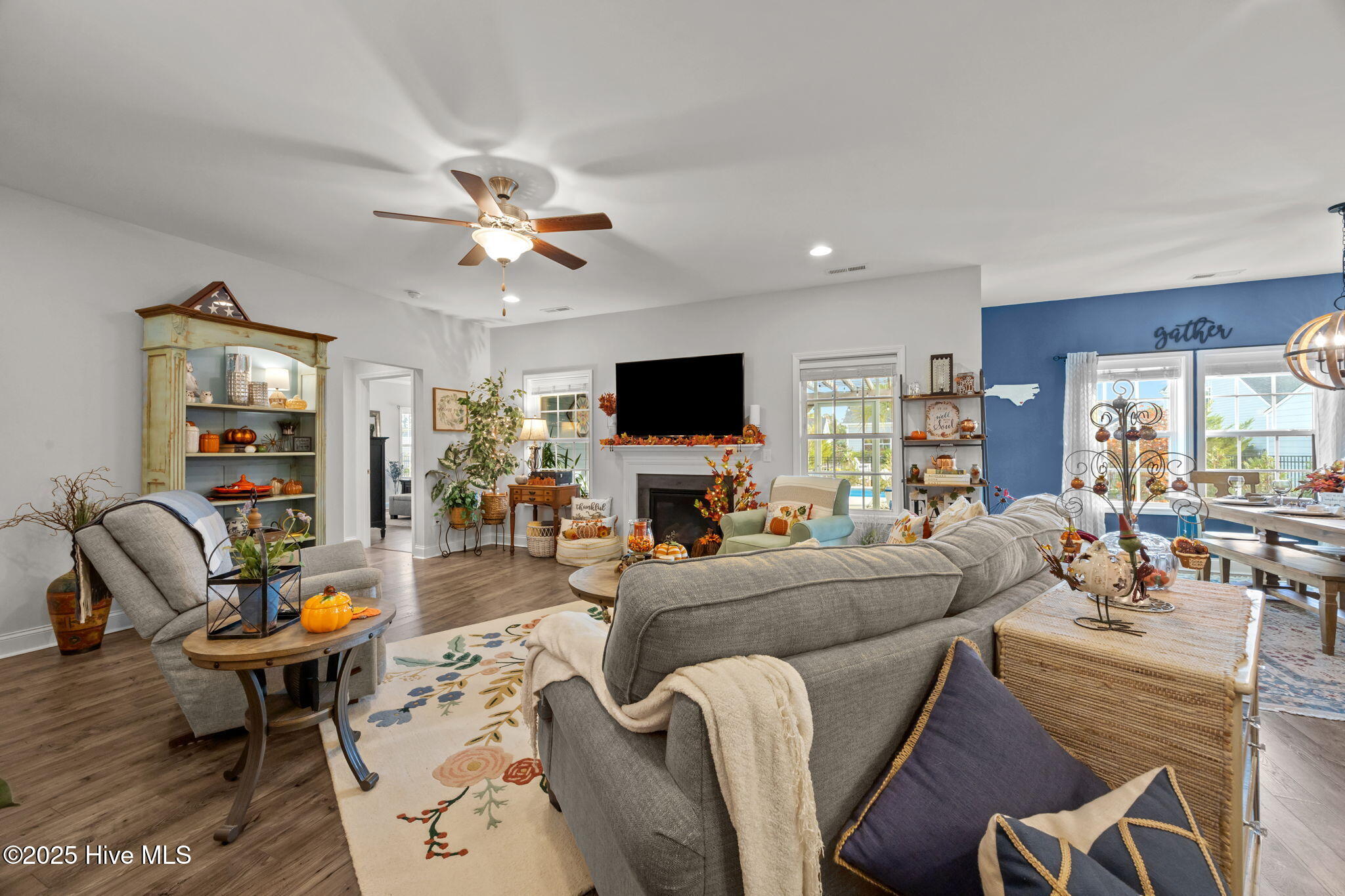 100544271 | Photo 26