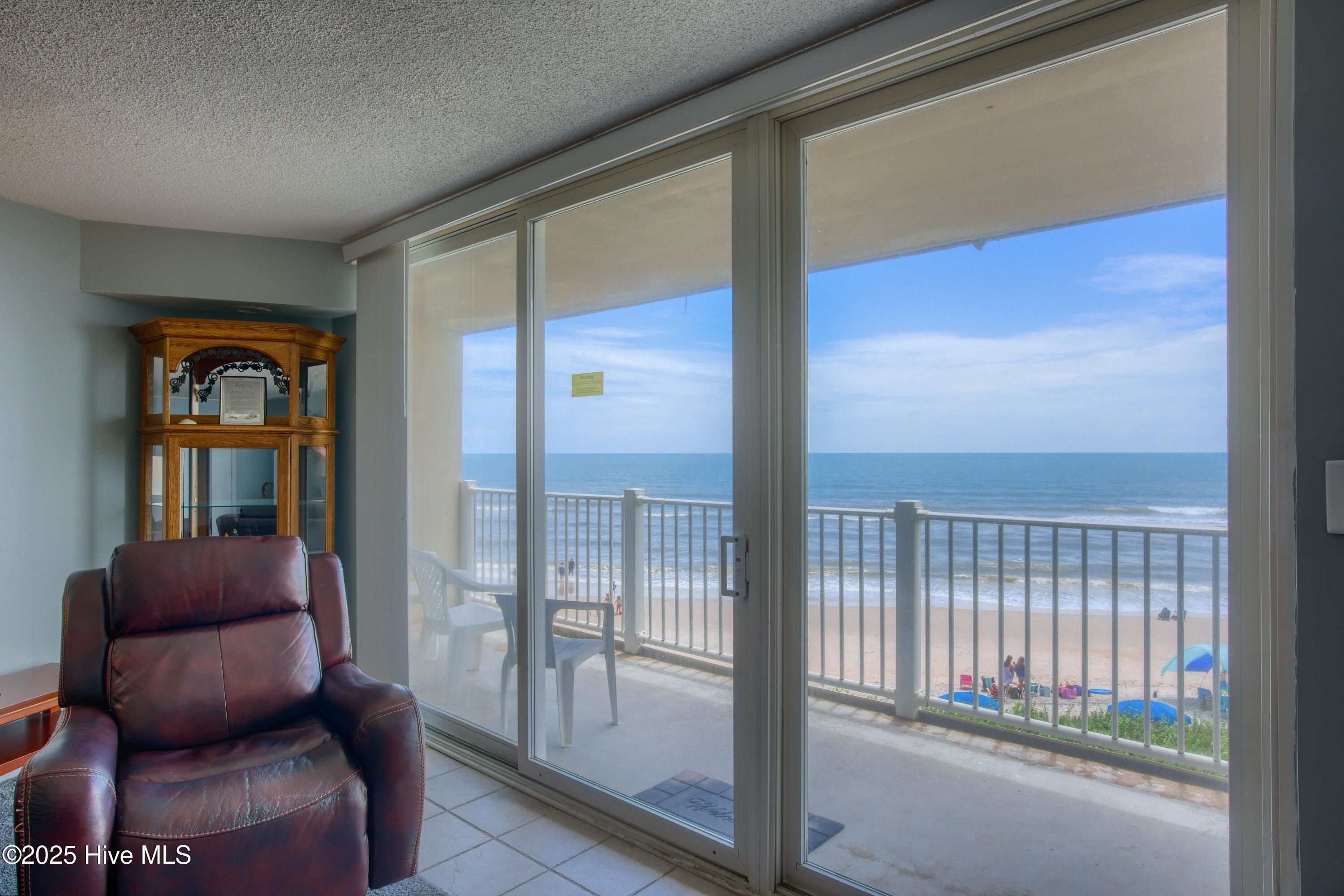 100529757 | Photo 10