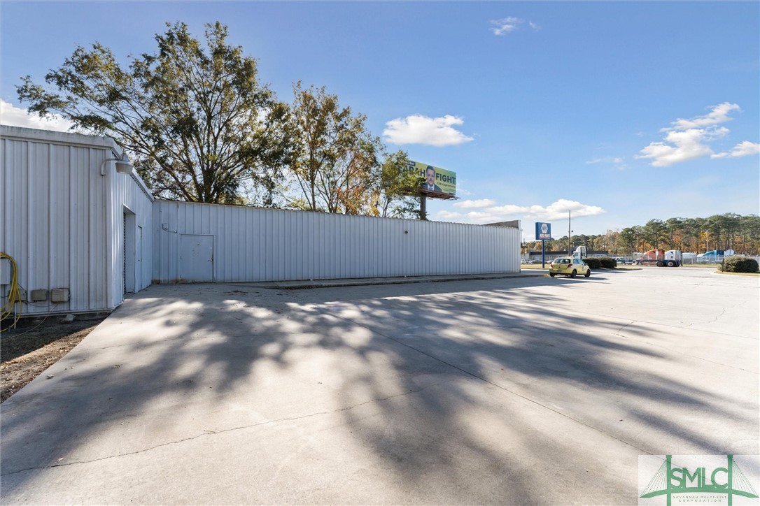 1564 Dean Forest Road, Savannah, GA, 31408