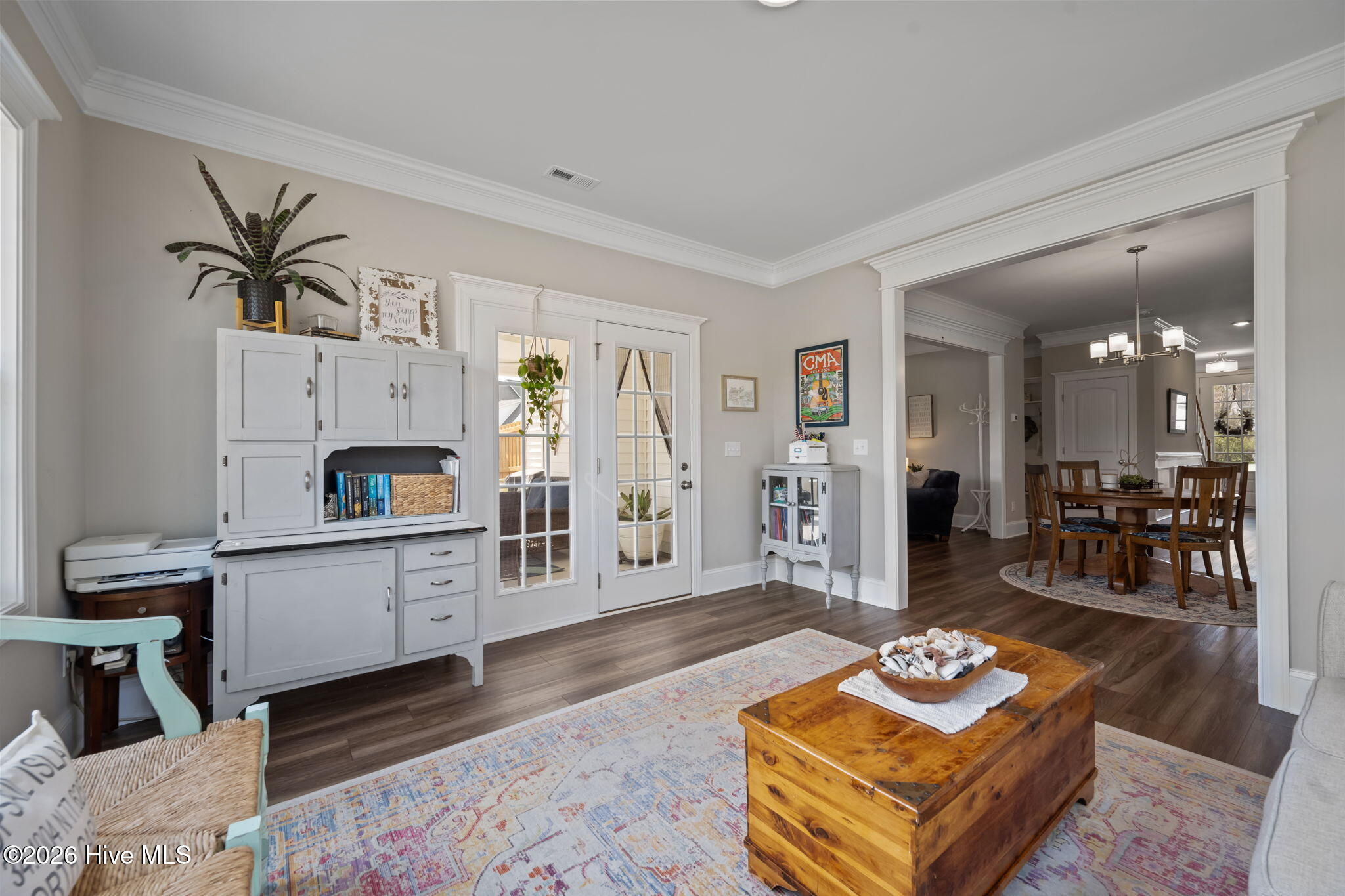 100564361 | Photo 23