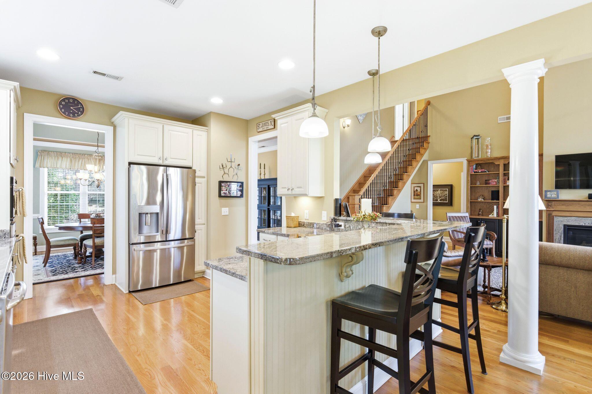 100564231 | Photo 19