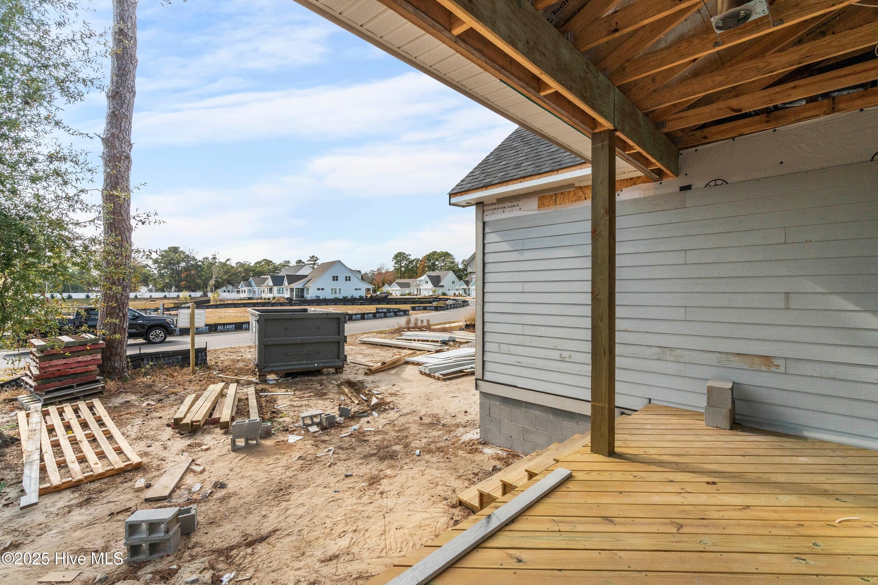 100543070 | Photo 27