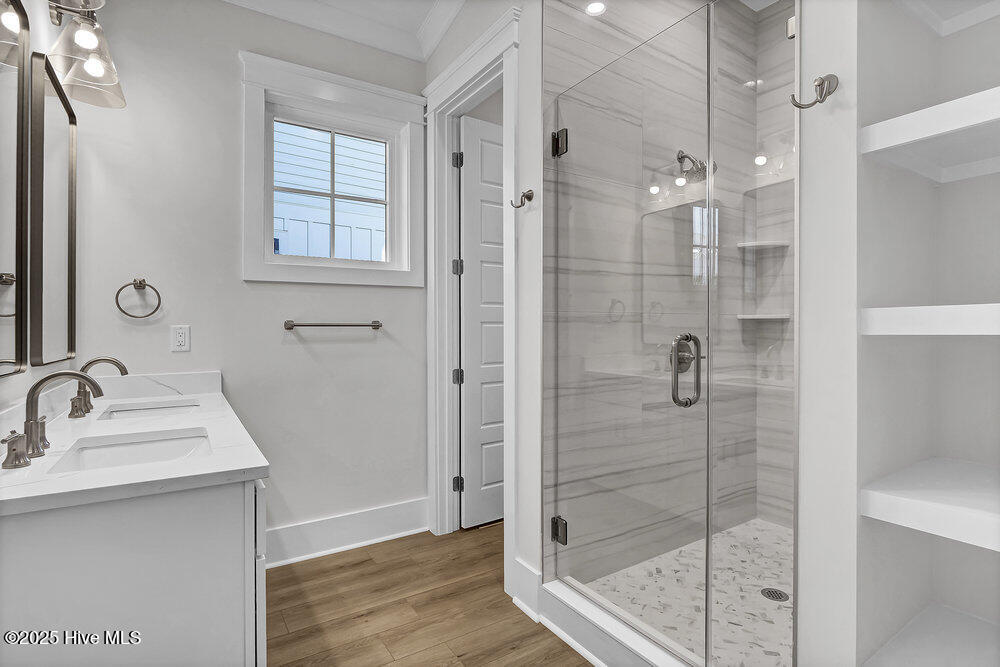 100507962 | Photo 23