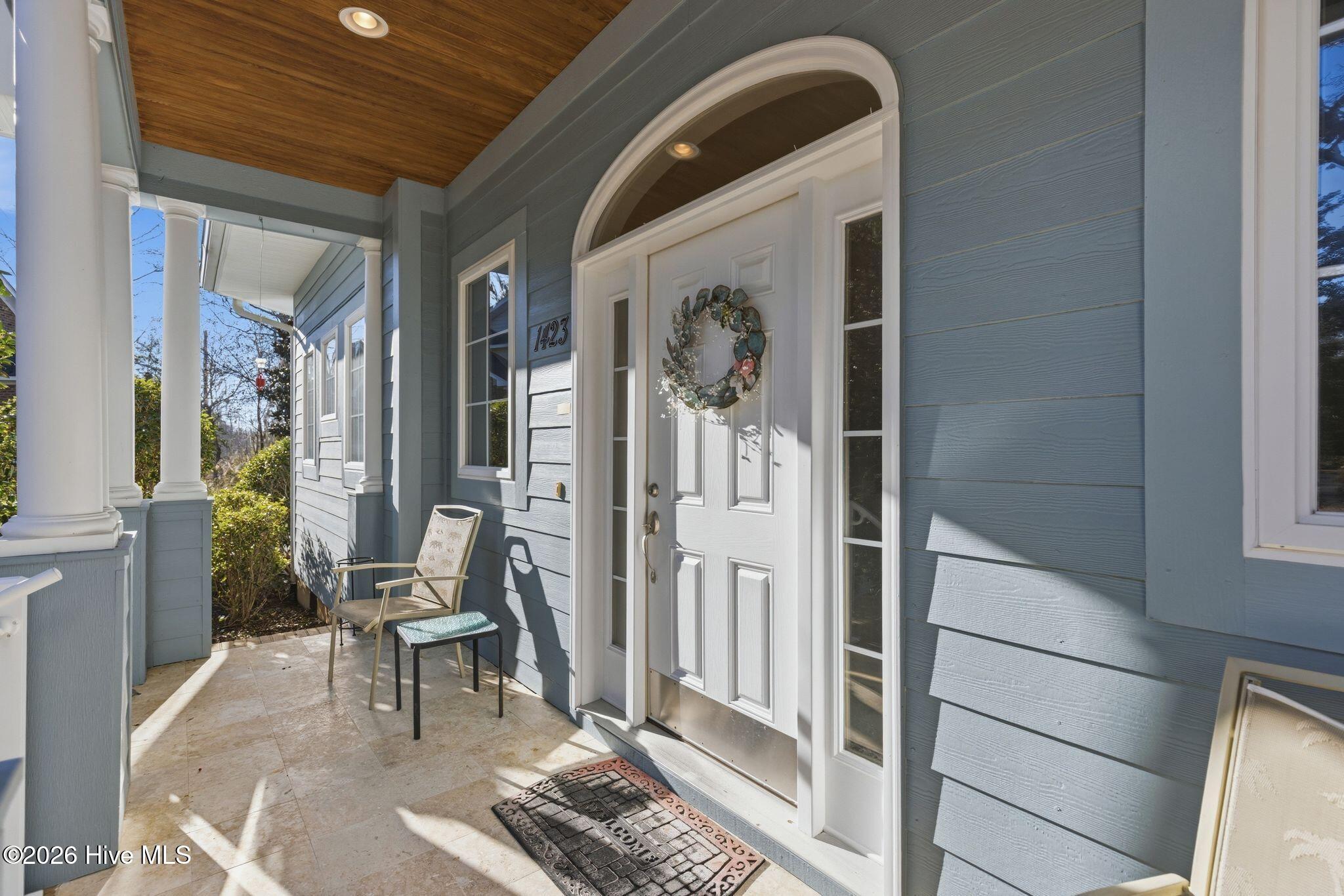 100555834 | Photo 24