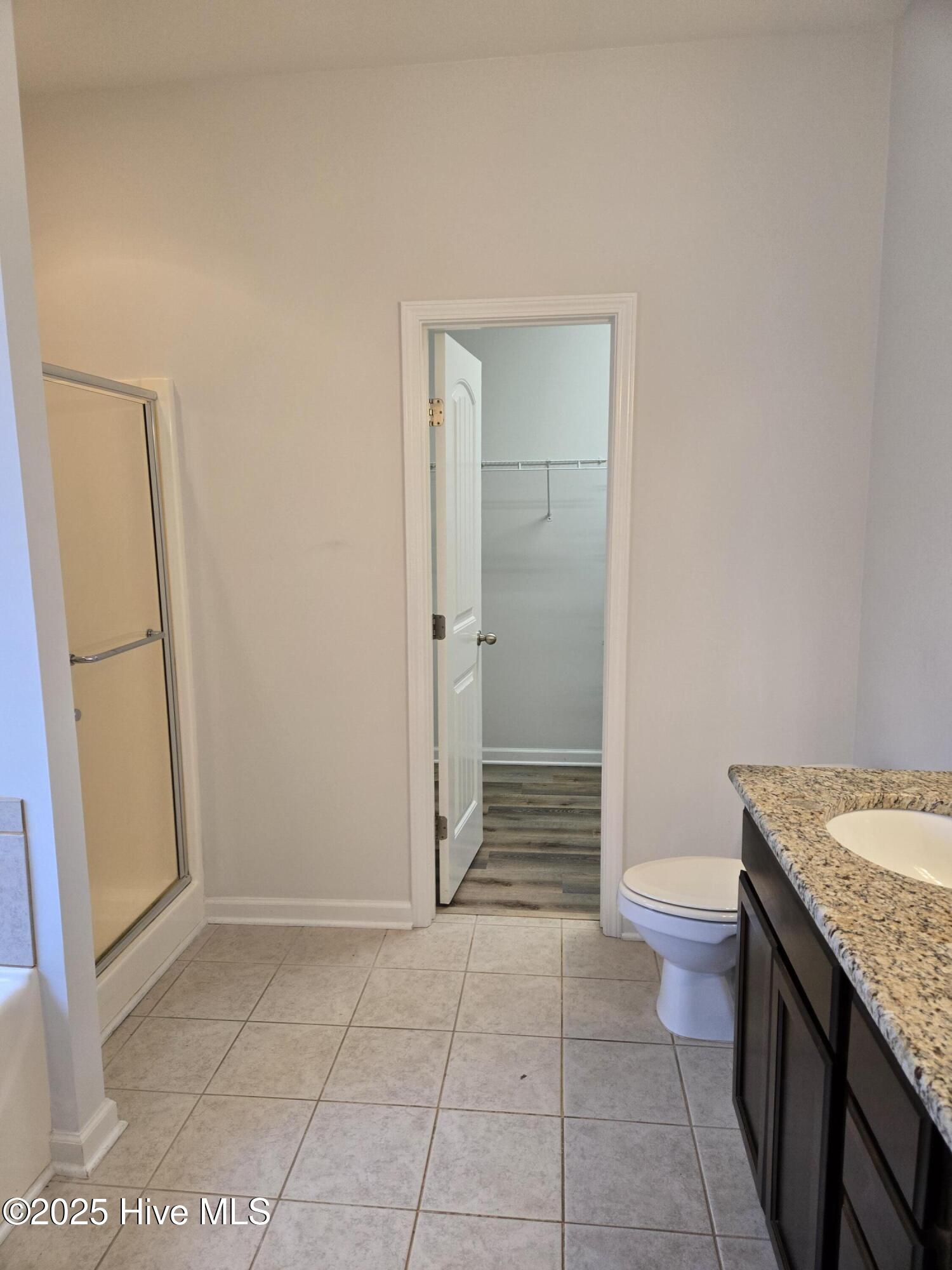 100544610 | Photo 16