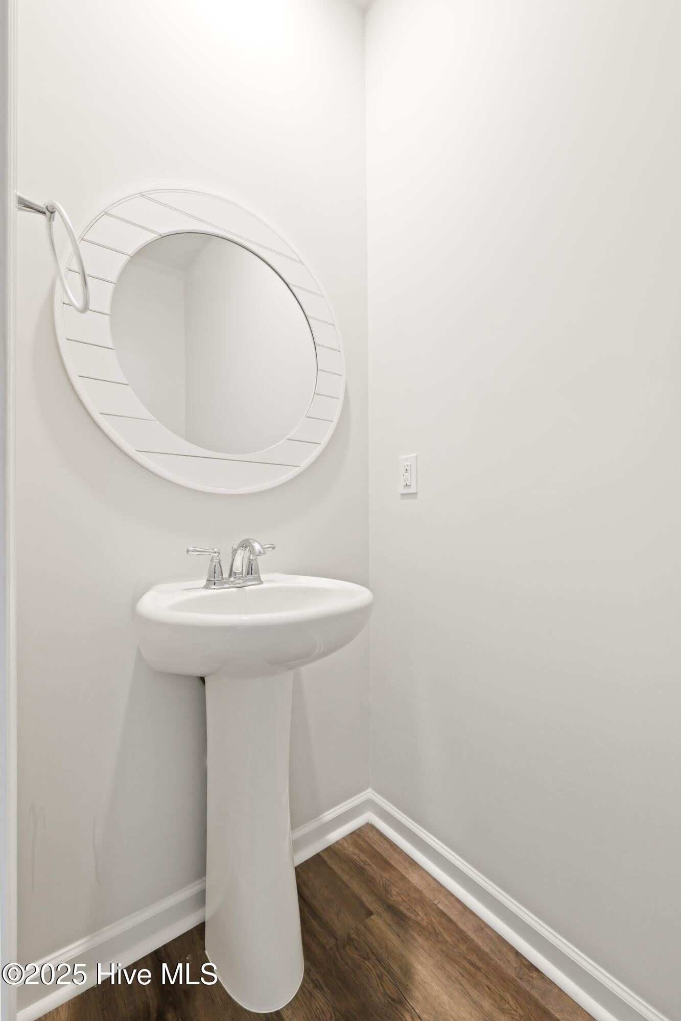 100546543 | Photo 34