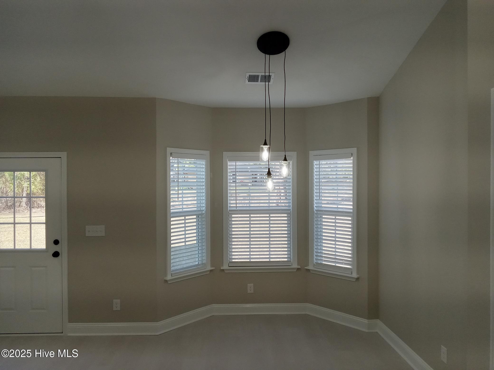 100500958 | Photo 12