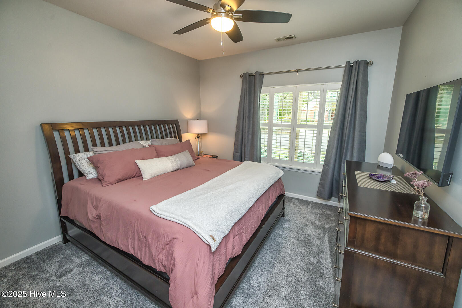 100537191 | Photo 36