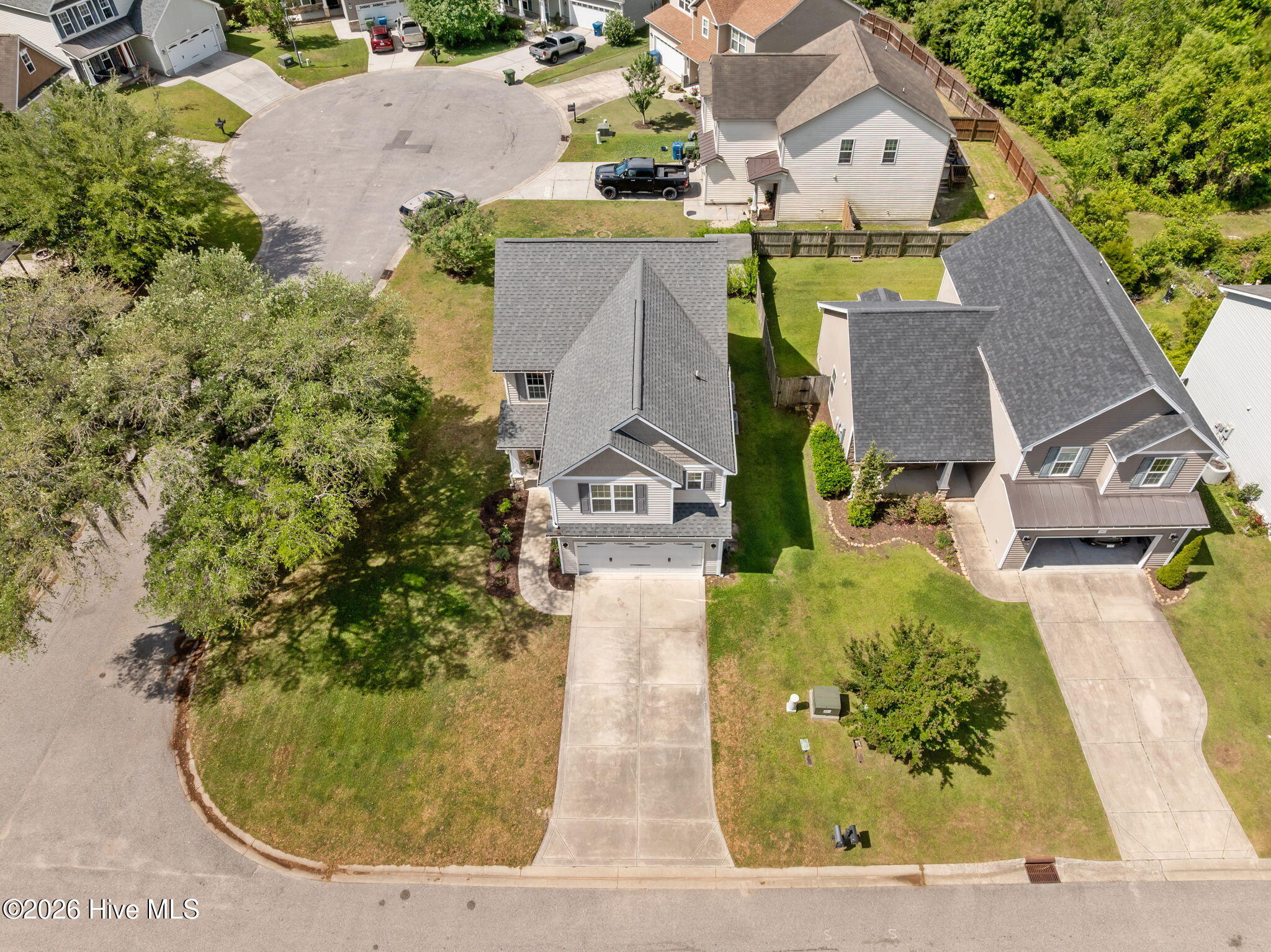 100570344 | Photo 42