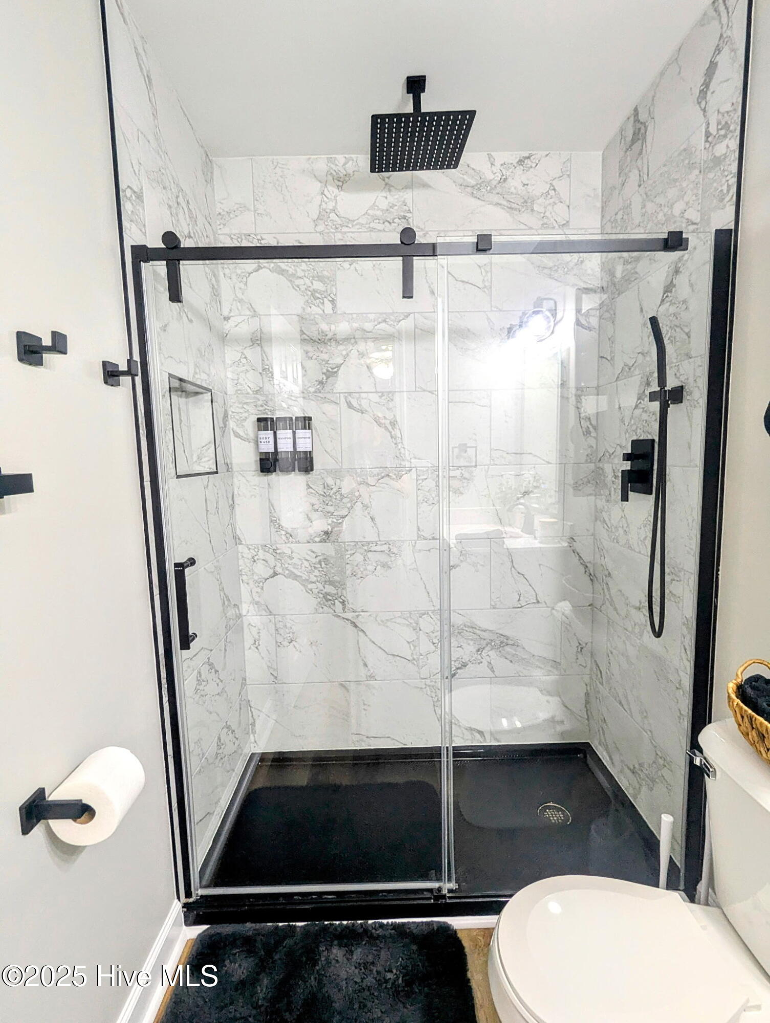 100545530 | Photo 15