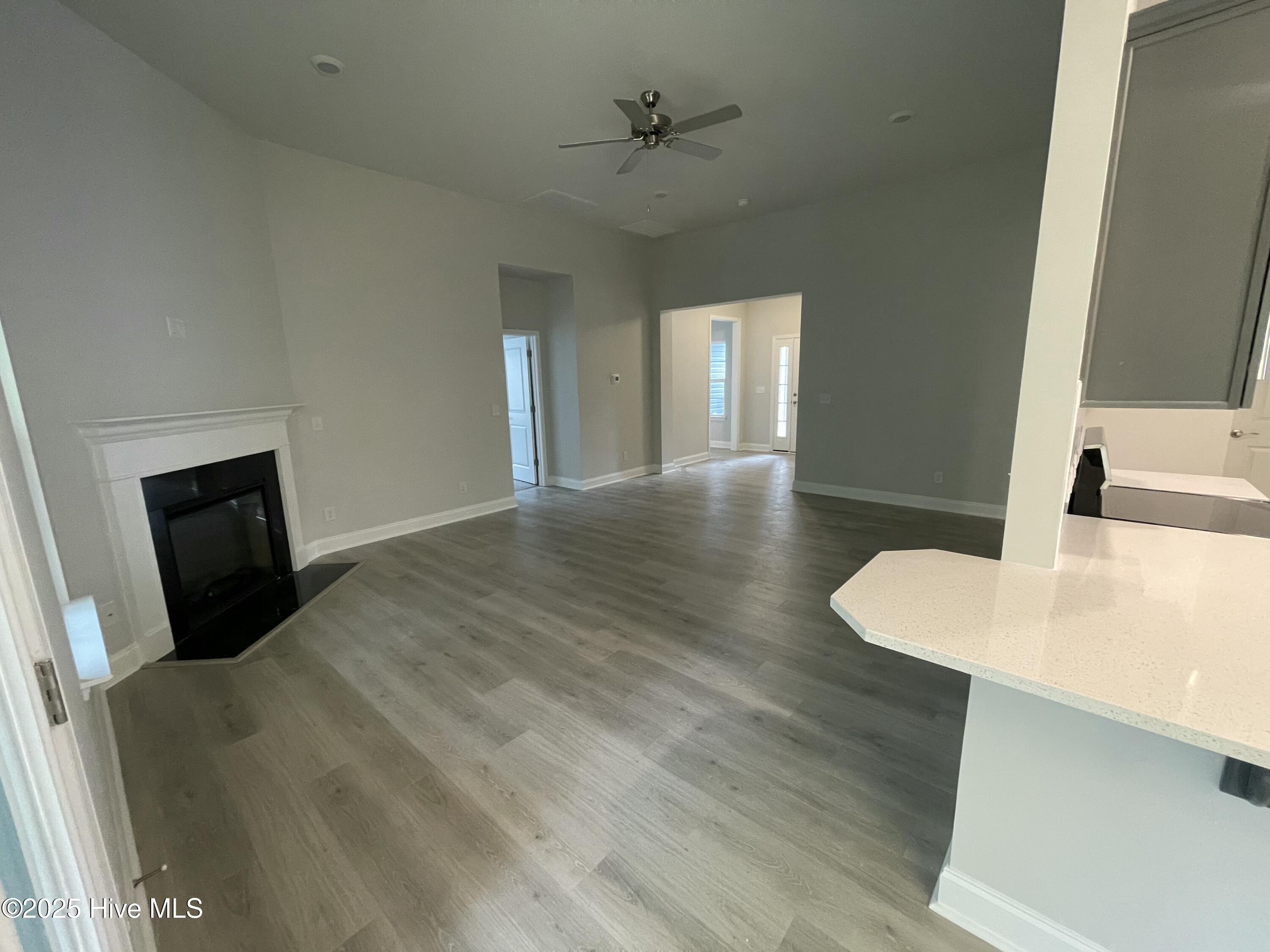 100446746 | Photo 12