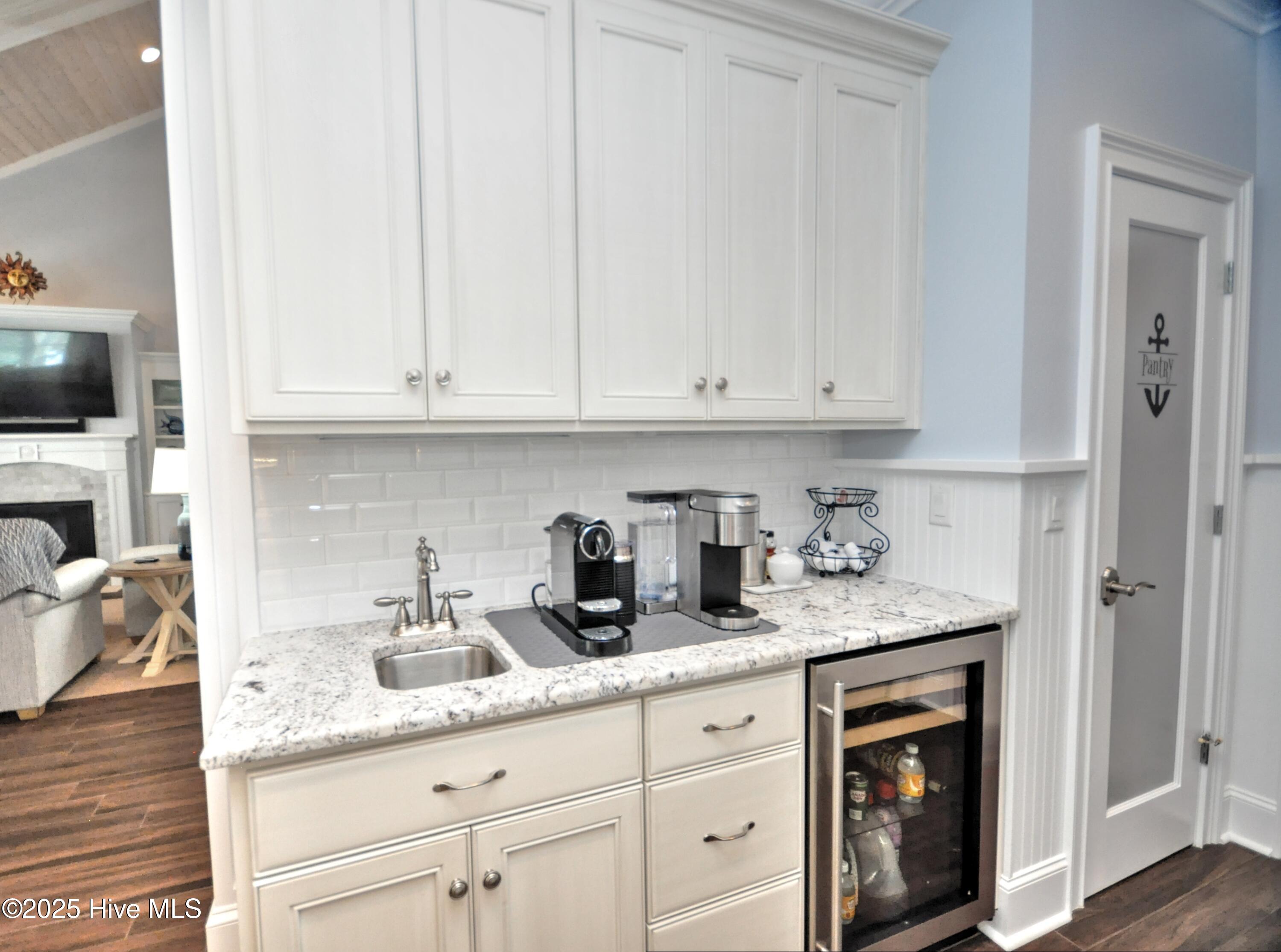 100533074 | Photo 20