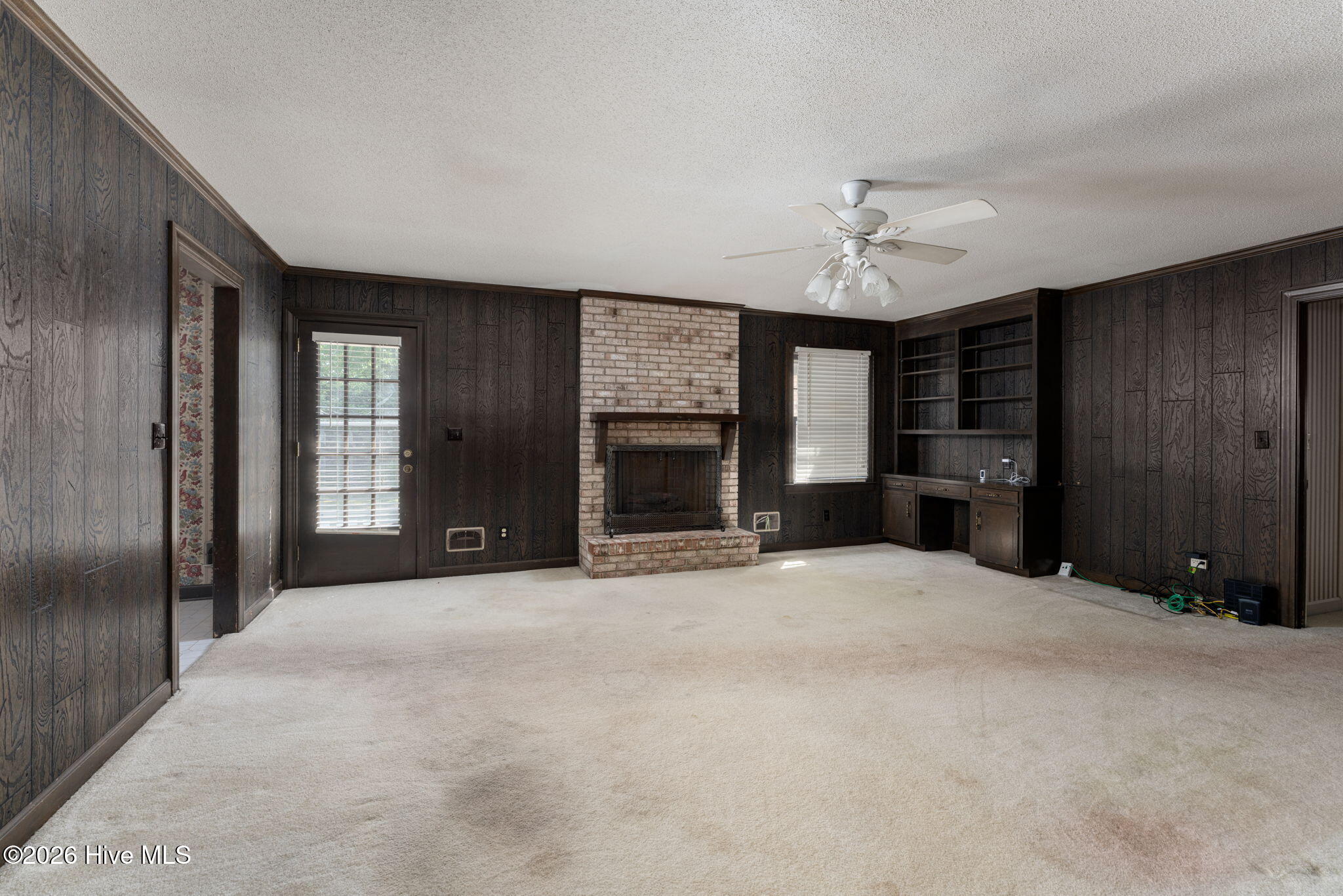 100566368 | Photo 12