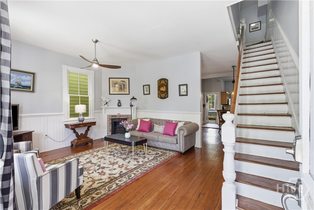 Photo 2 of Townhouse for sale at 544 E Gaston St, Savannah, GA 31401 | MLS# SA357820 | Listing updated on 2026-09-15