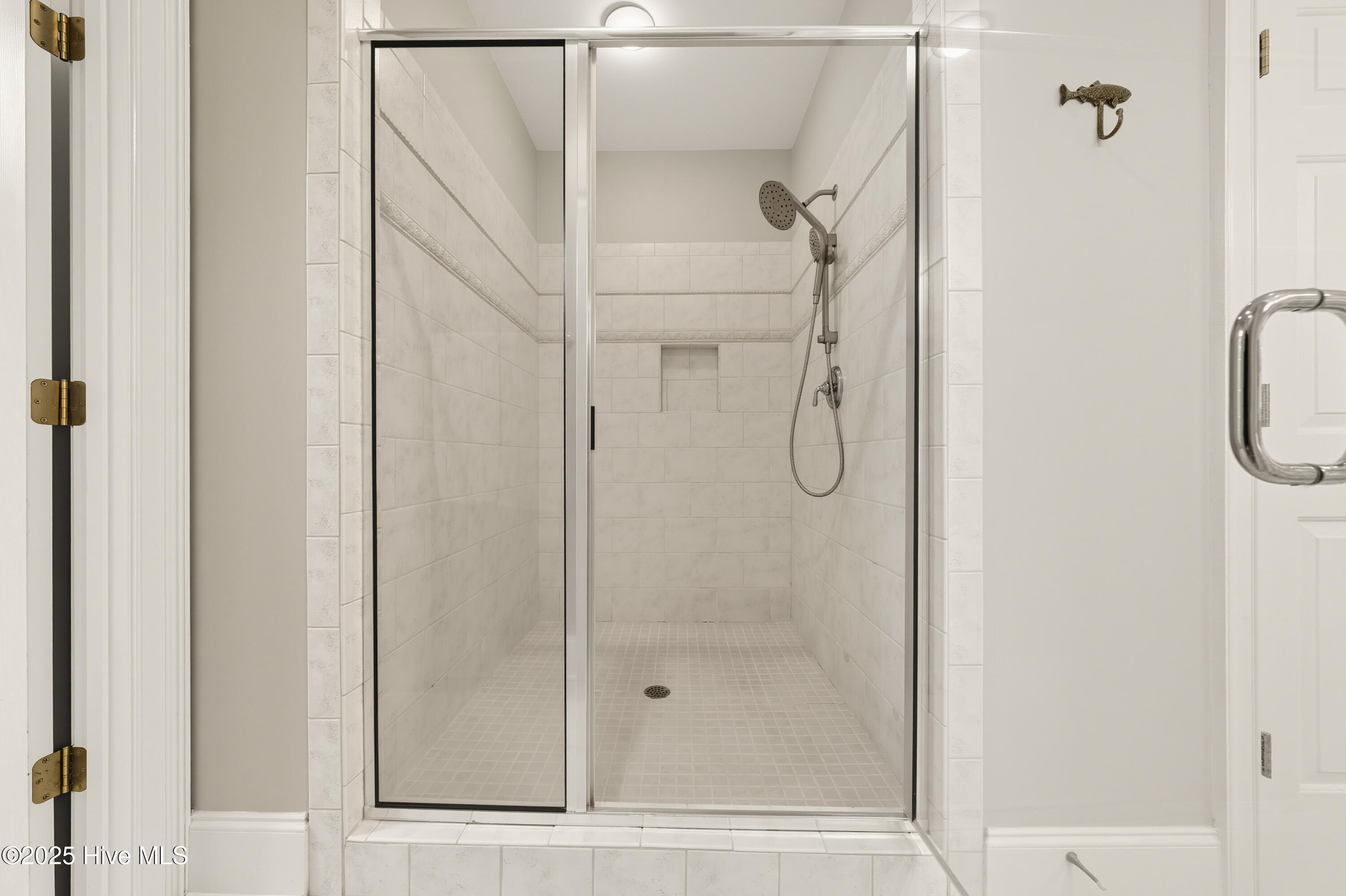 100527237 | Photo 31