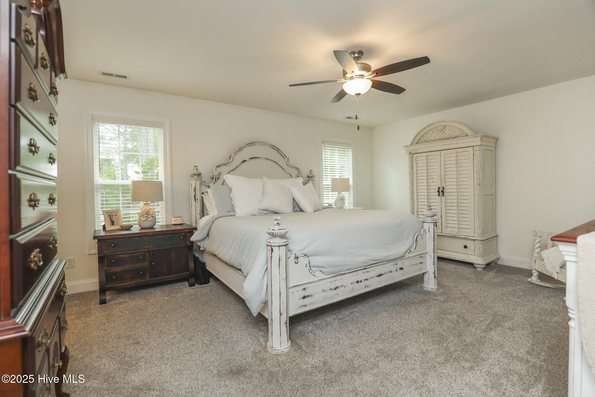 100513900 | Photo 32