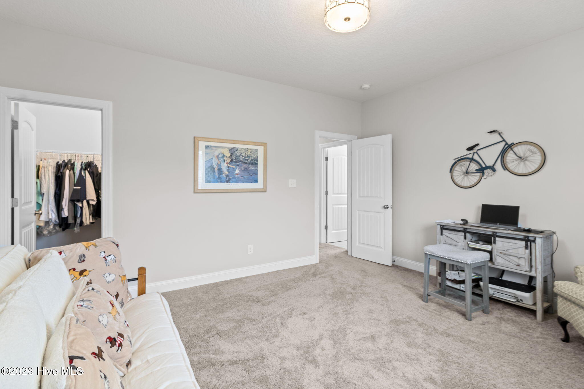 100560055 | Photo 29