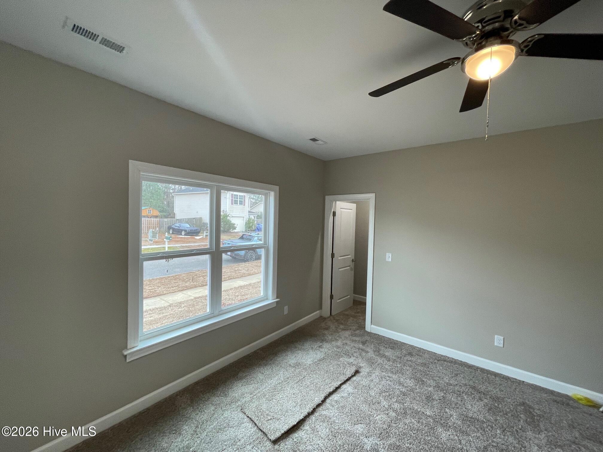 100552862 | Photo 15