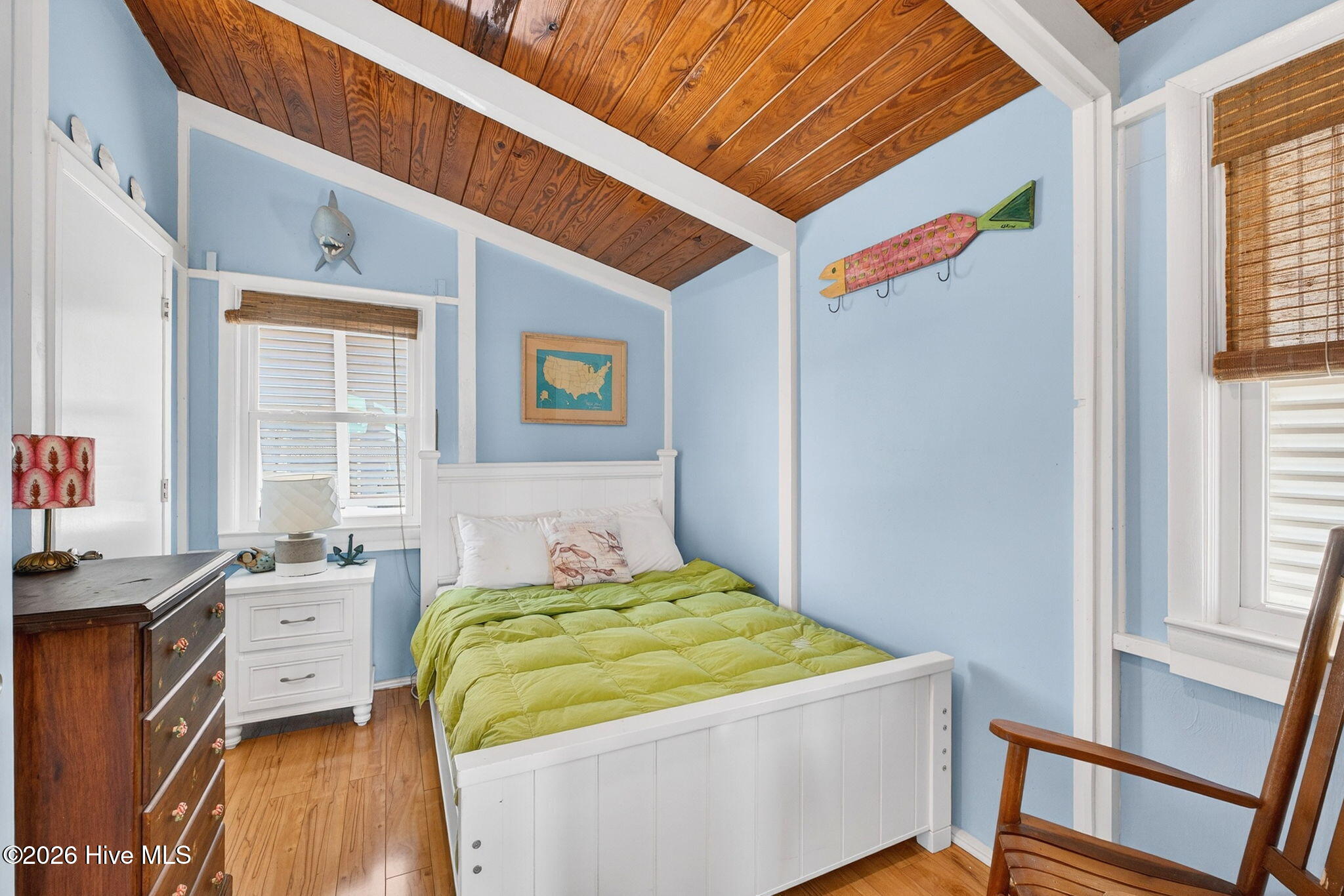 100559967 | Photo 18