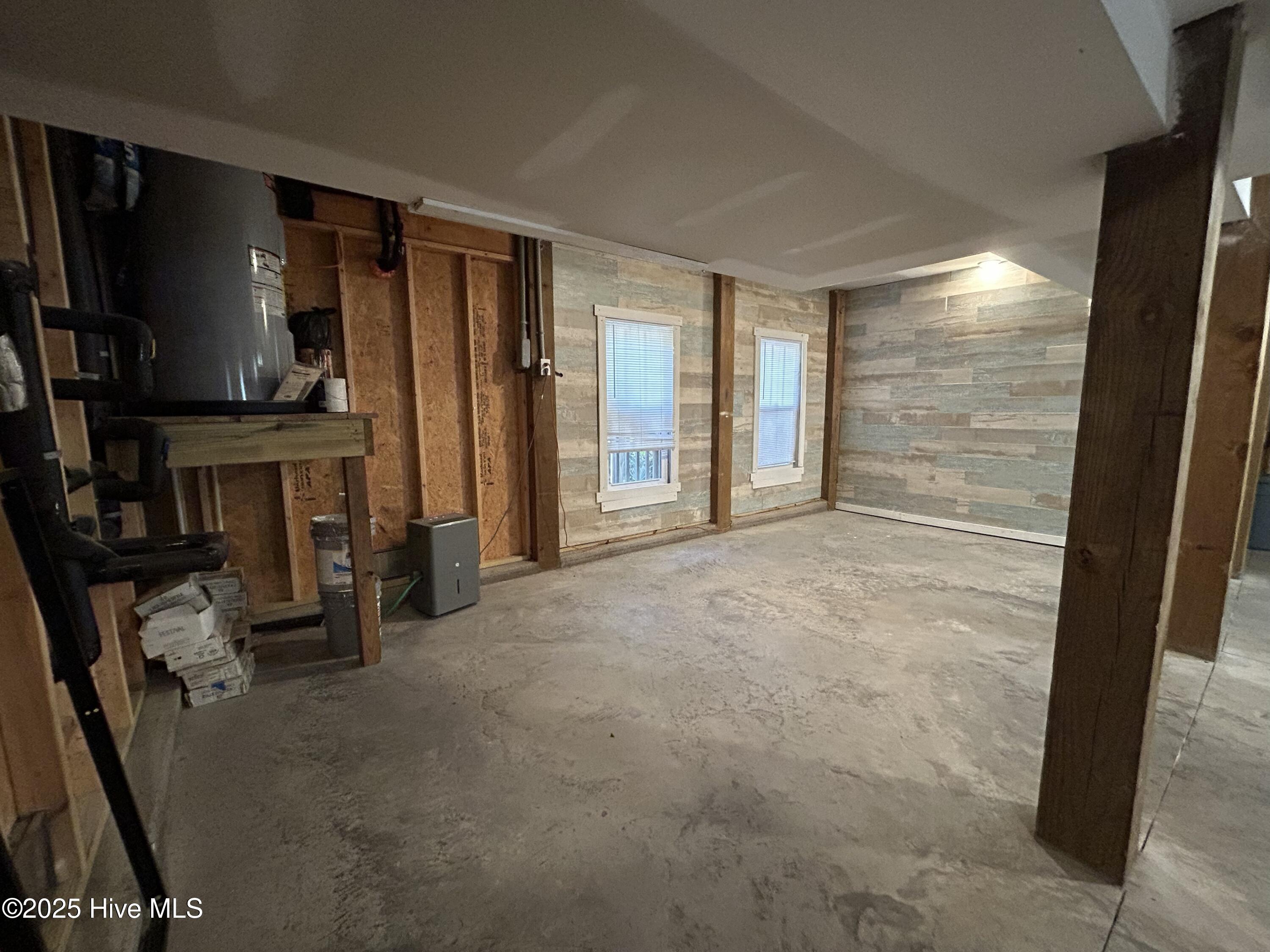 100541587 | Photo 35