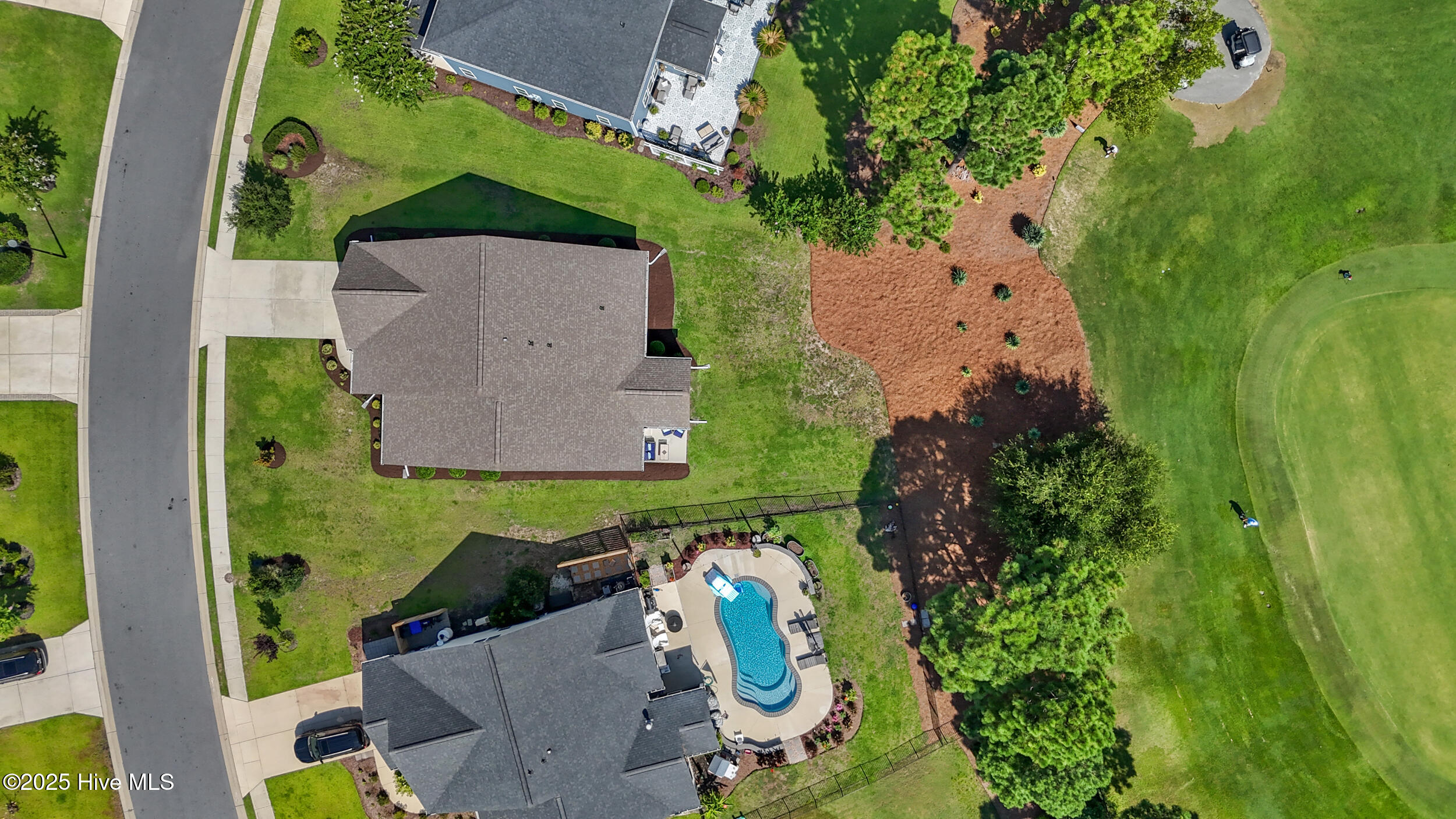 100521599 | Photo 37