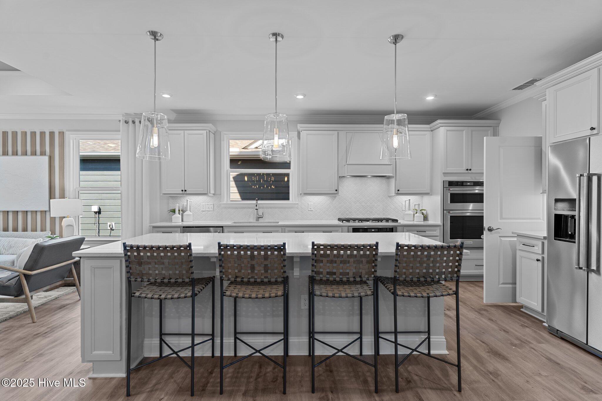 11-web-or-mls-BTS07568