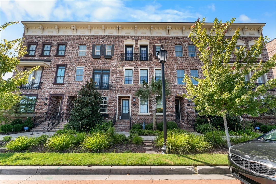 Townhouse for sale at 513 Port St, Savannah, GA 31401 | MLS# SA365899