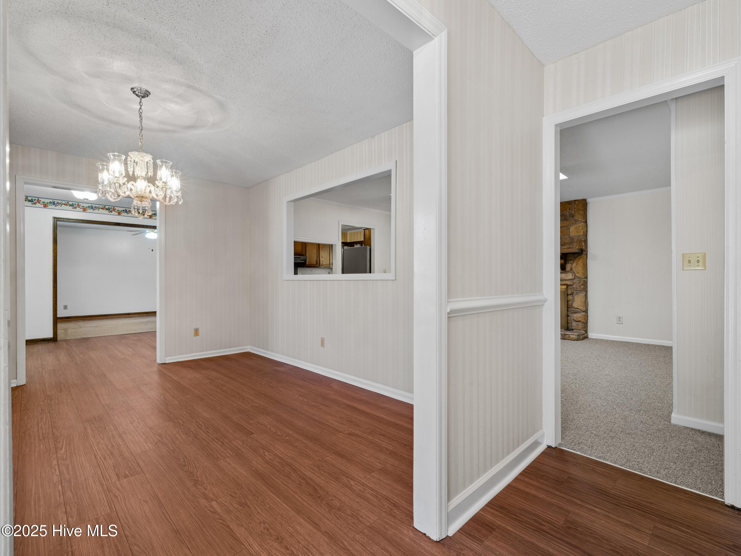 100544325 | Photo 14