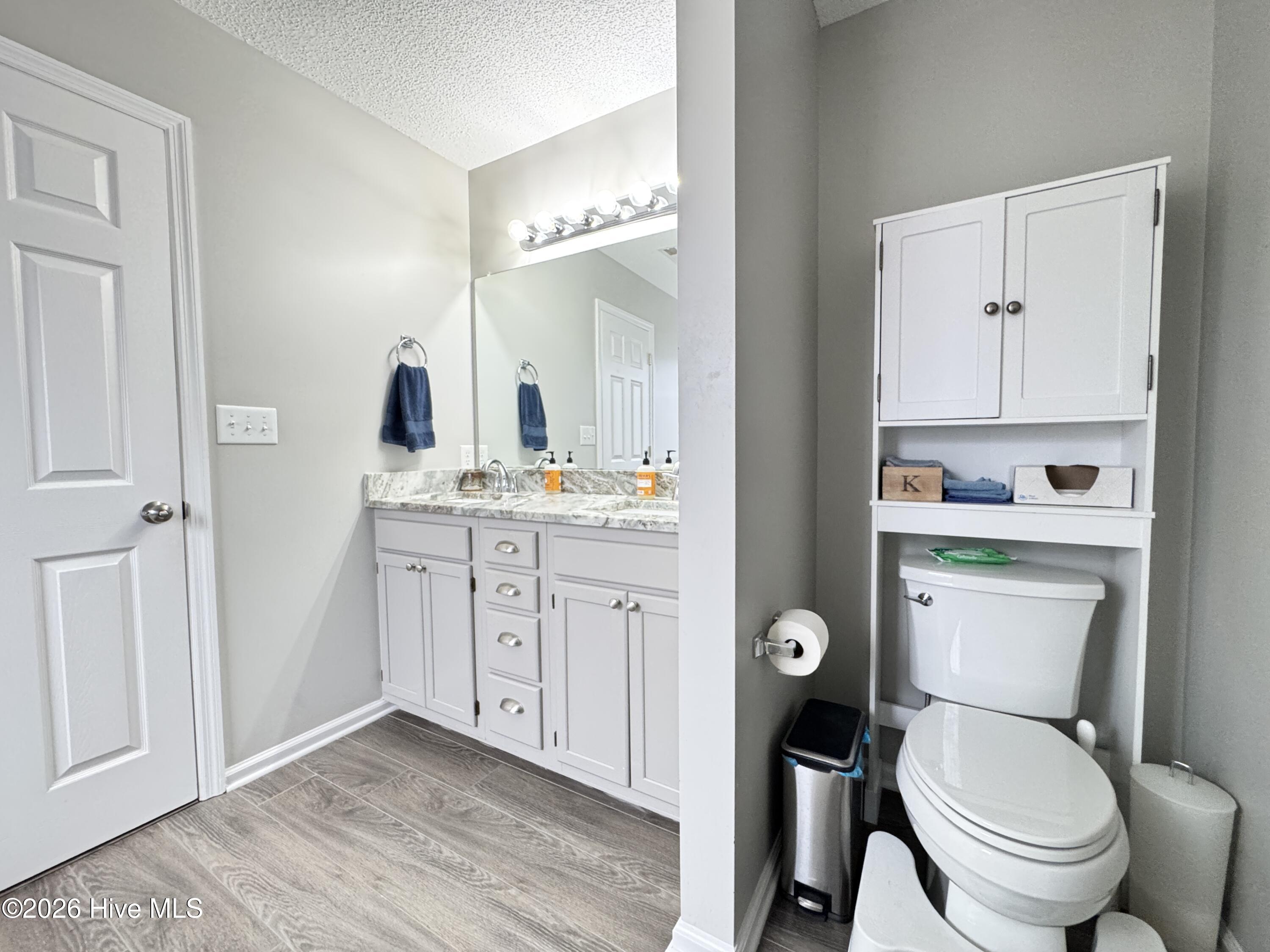 100551352 | Photo 40