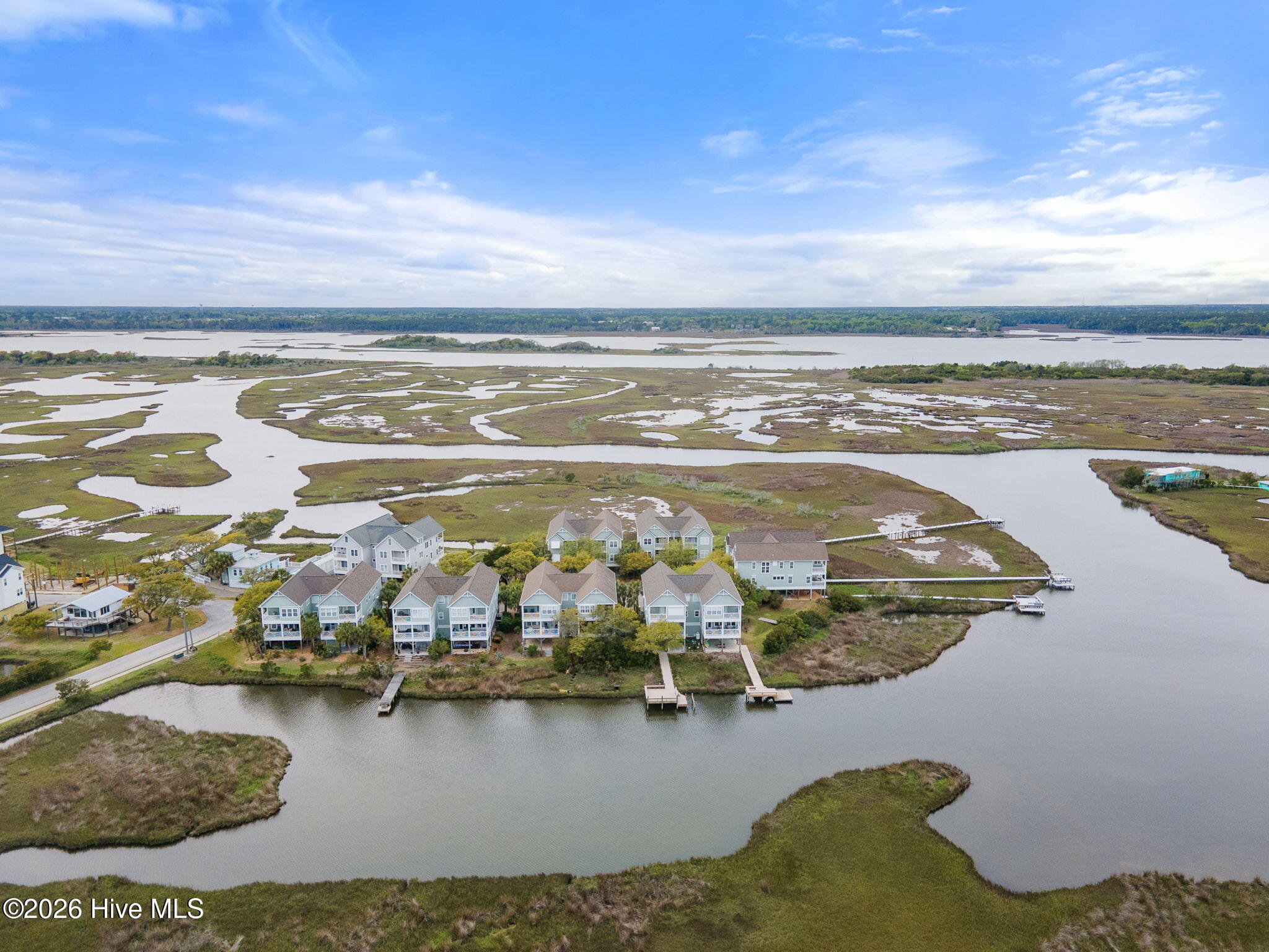 100566136 | Photo 87