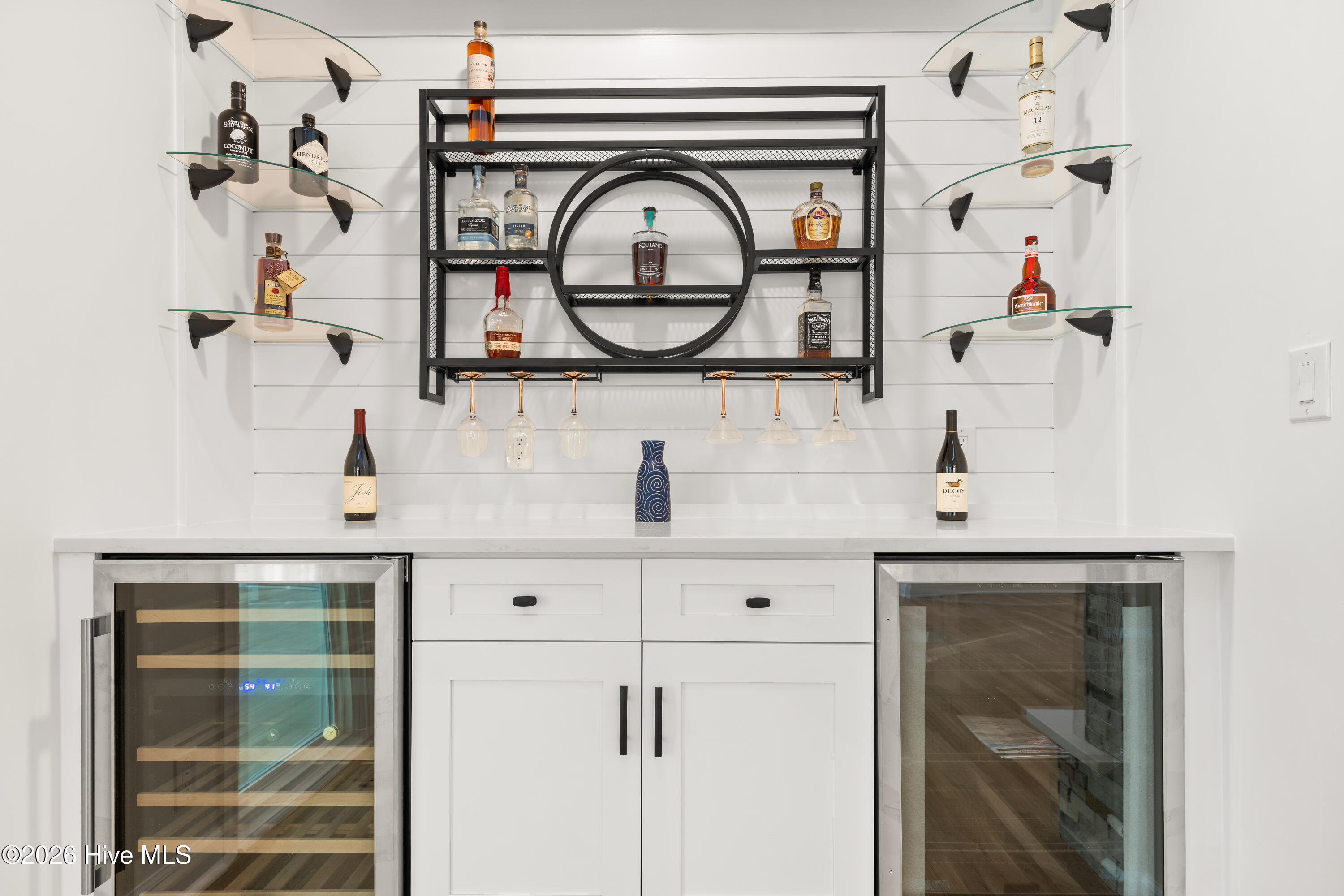 100555954 | Photo 13