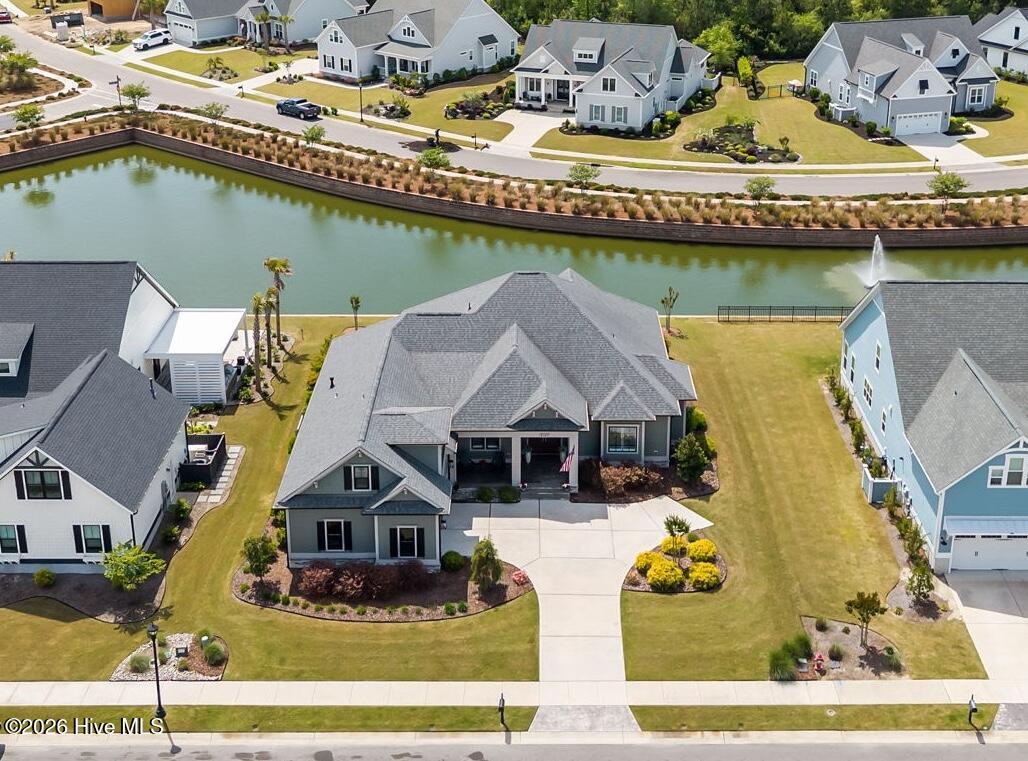 100568517 | Photo 47