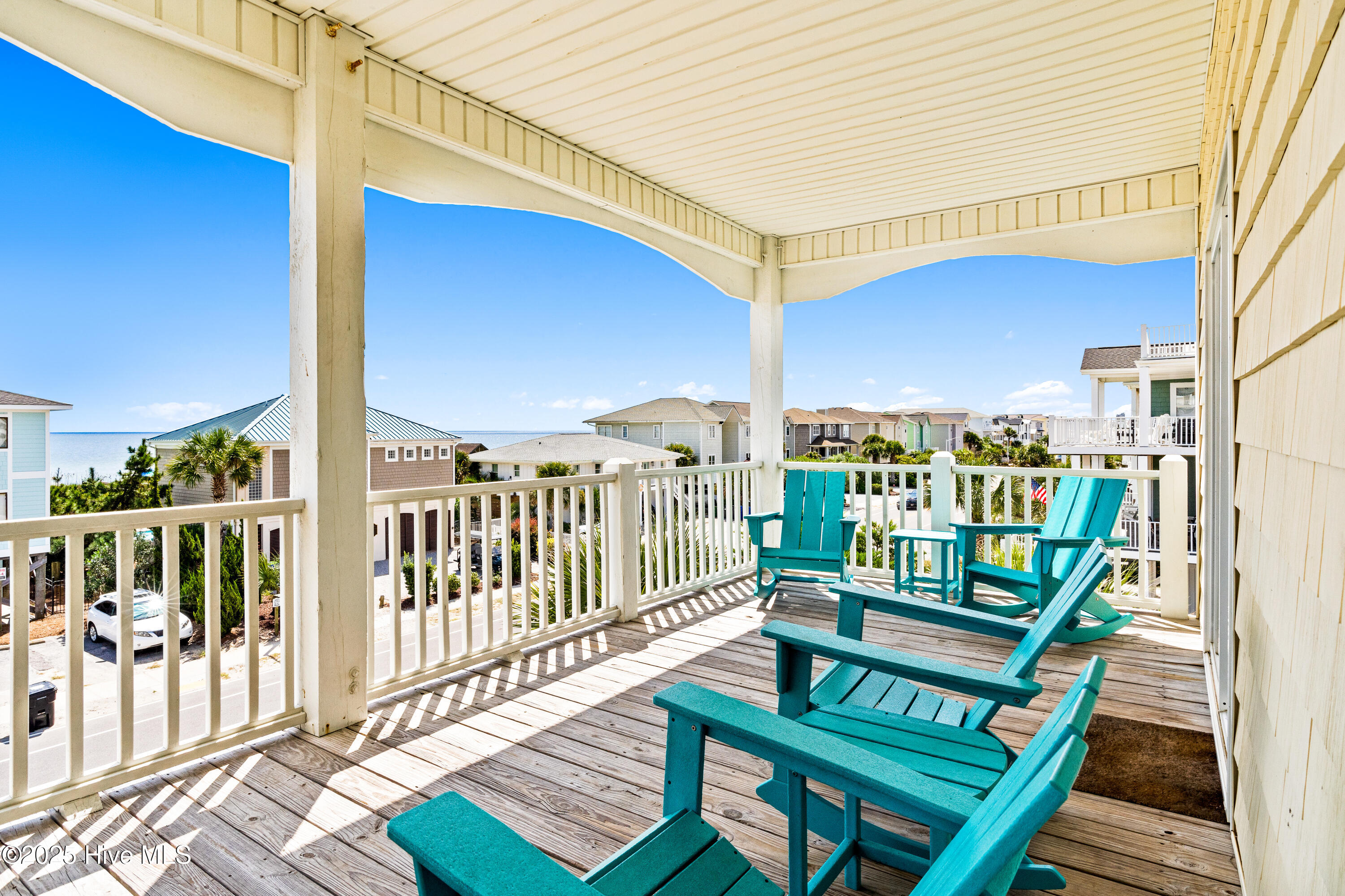 100530608 | Photo 39