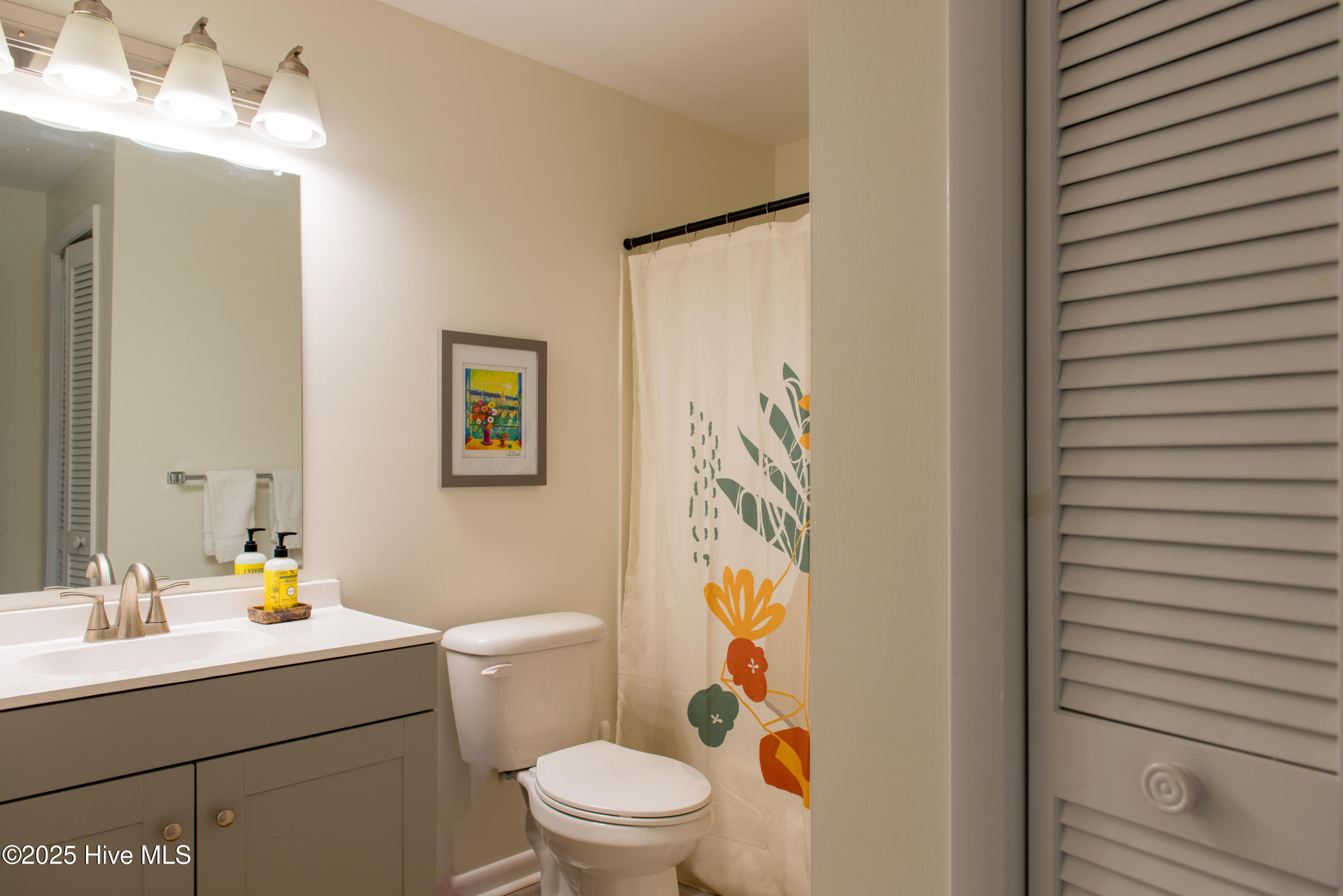 100556360 | Photo 20