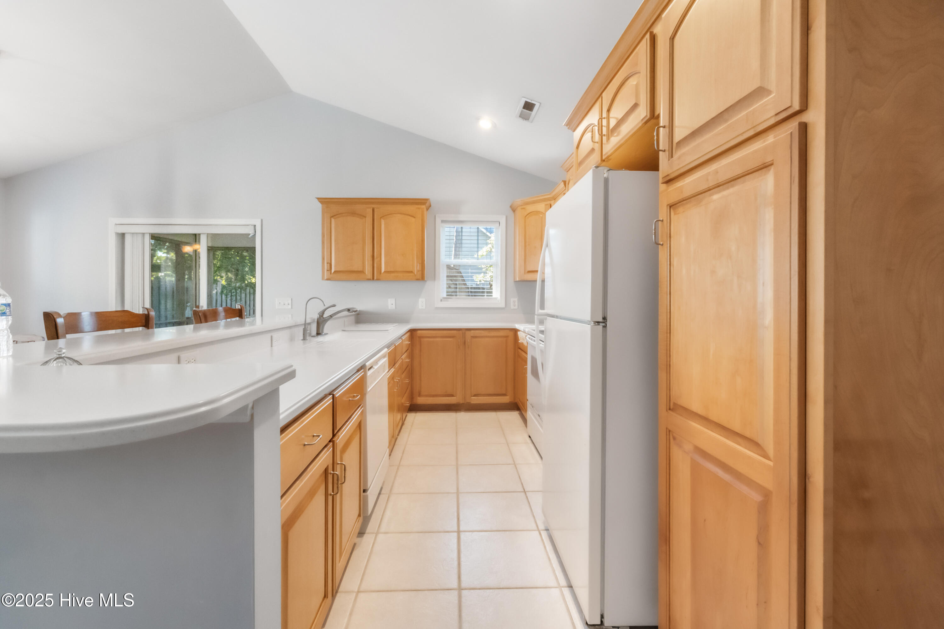 100535506 | Photo 31