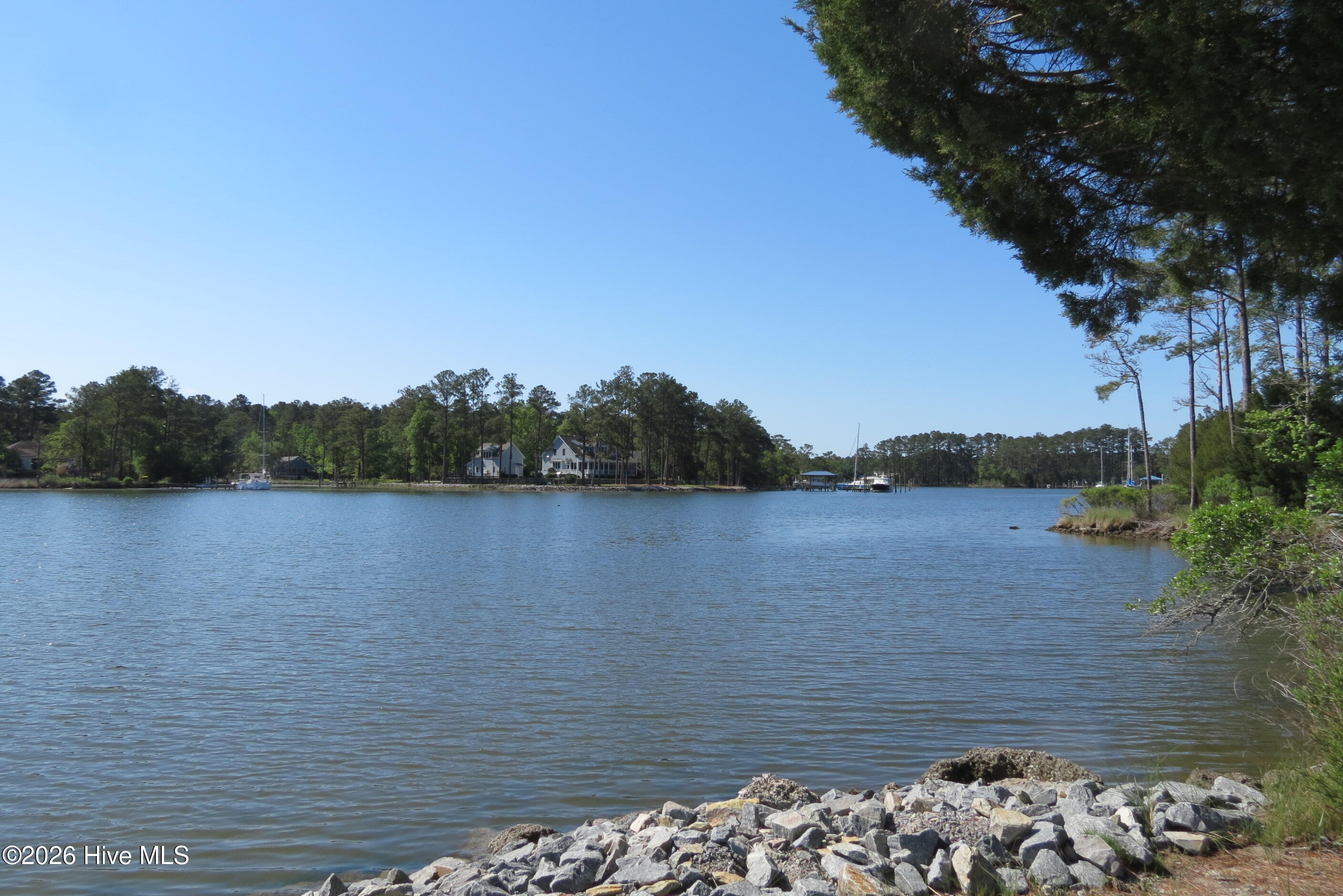 651 Quail Road,Merritt