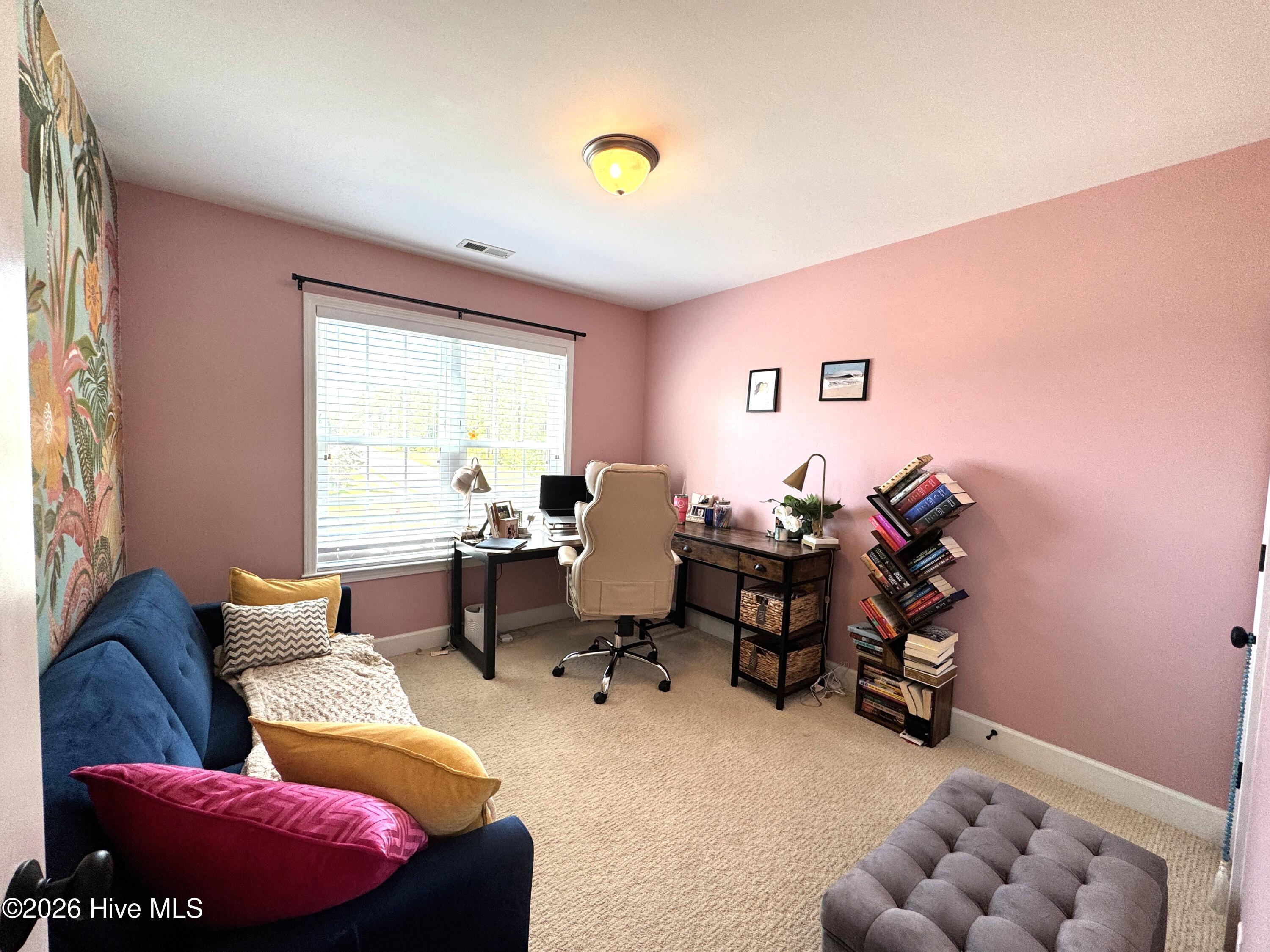 100570620 | Photo 28