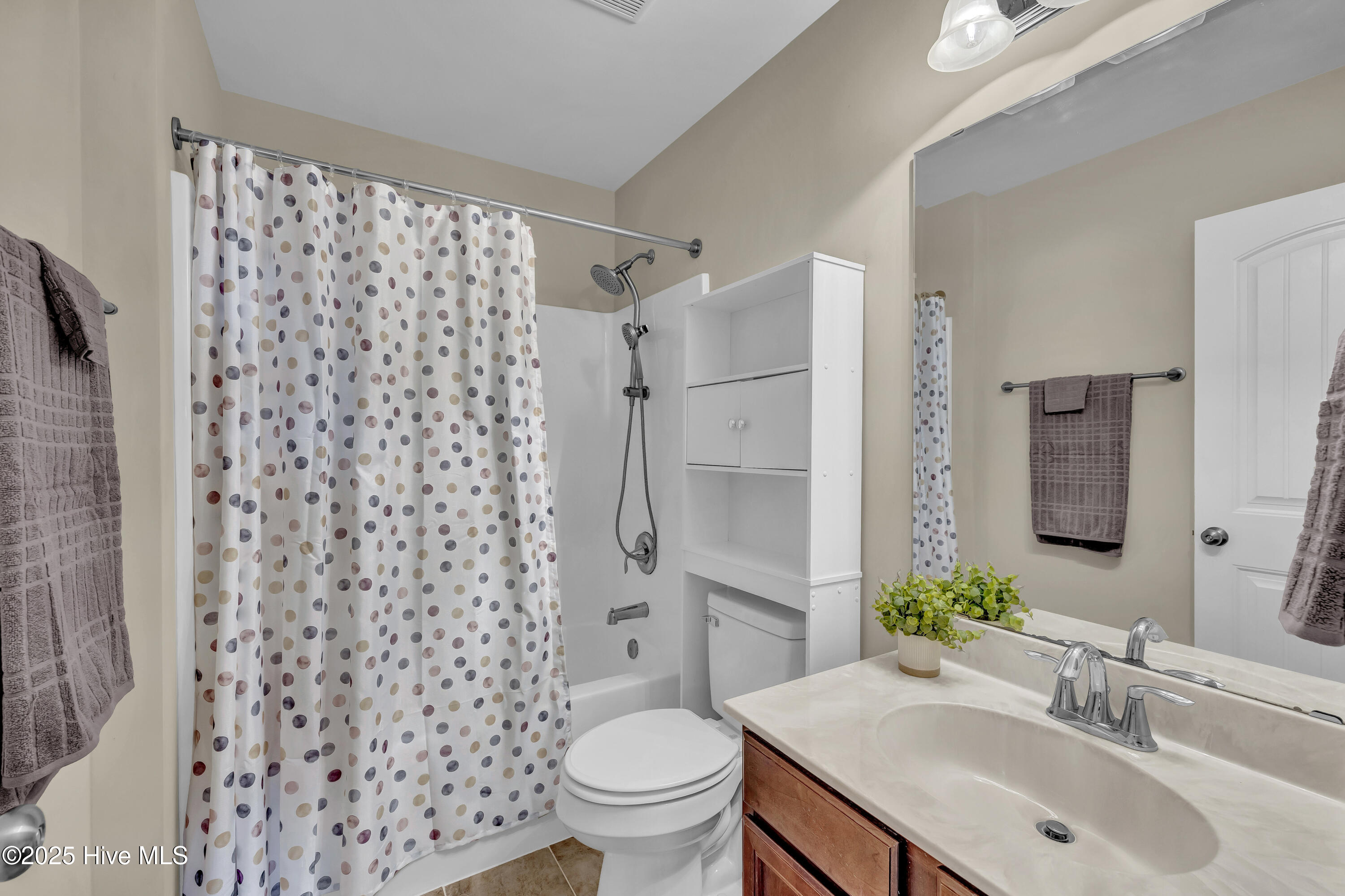 100549704 | Photo 42