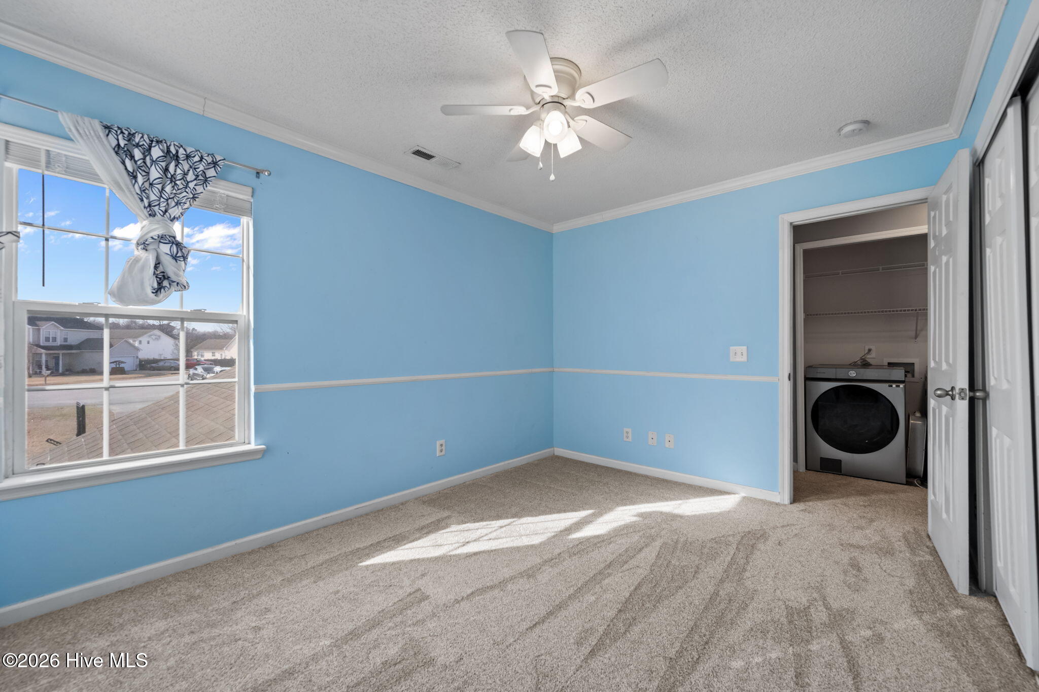 100552241 | Photo 36