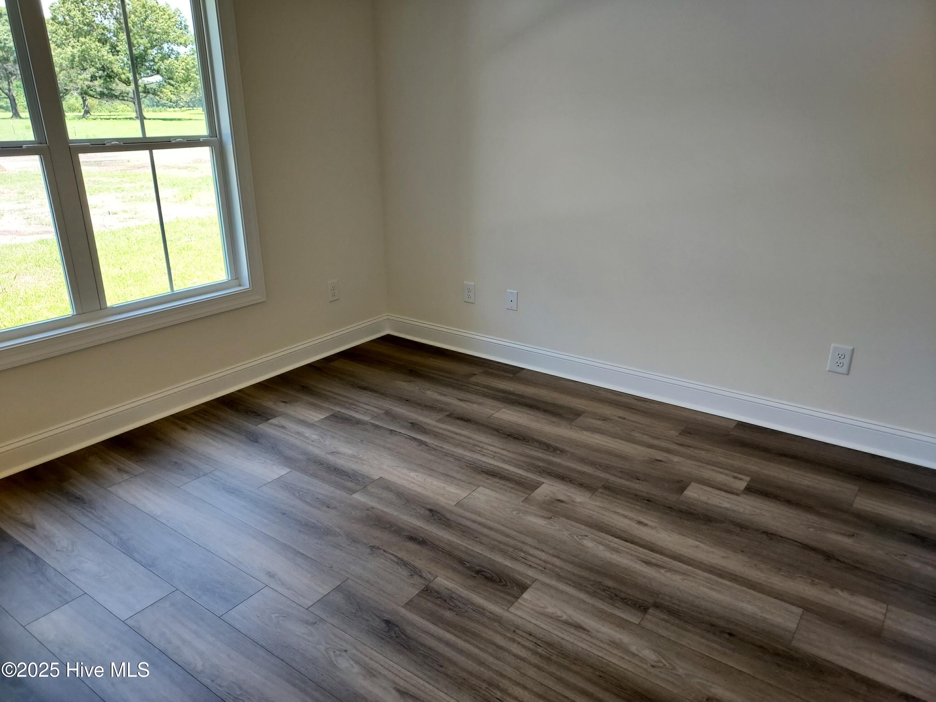 100512764 | Photo 17