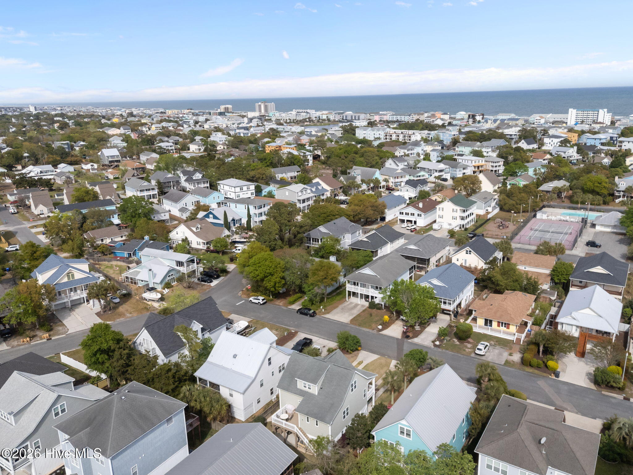 100564521 | Photo 51