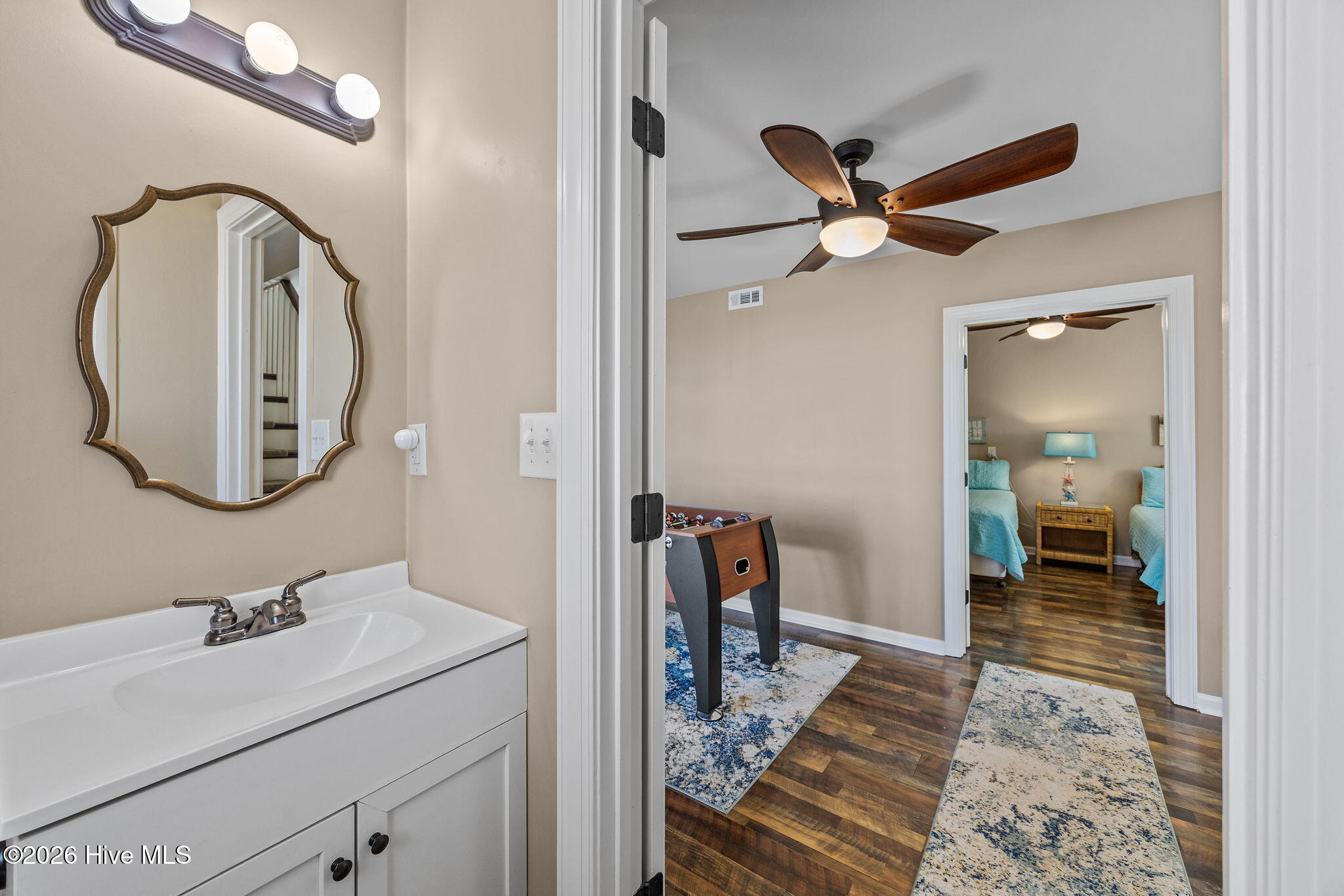 100559342 | Photo 39